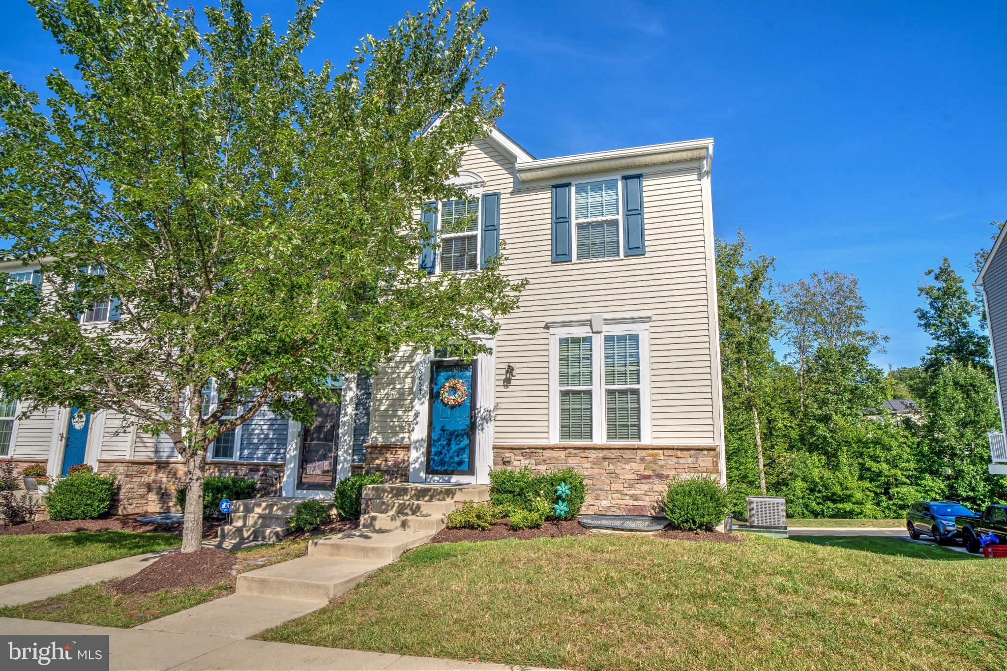 8657 ROSECRANS LANE