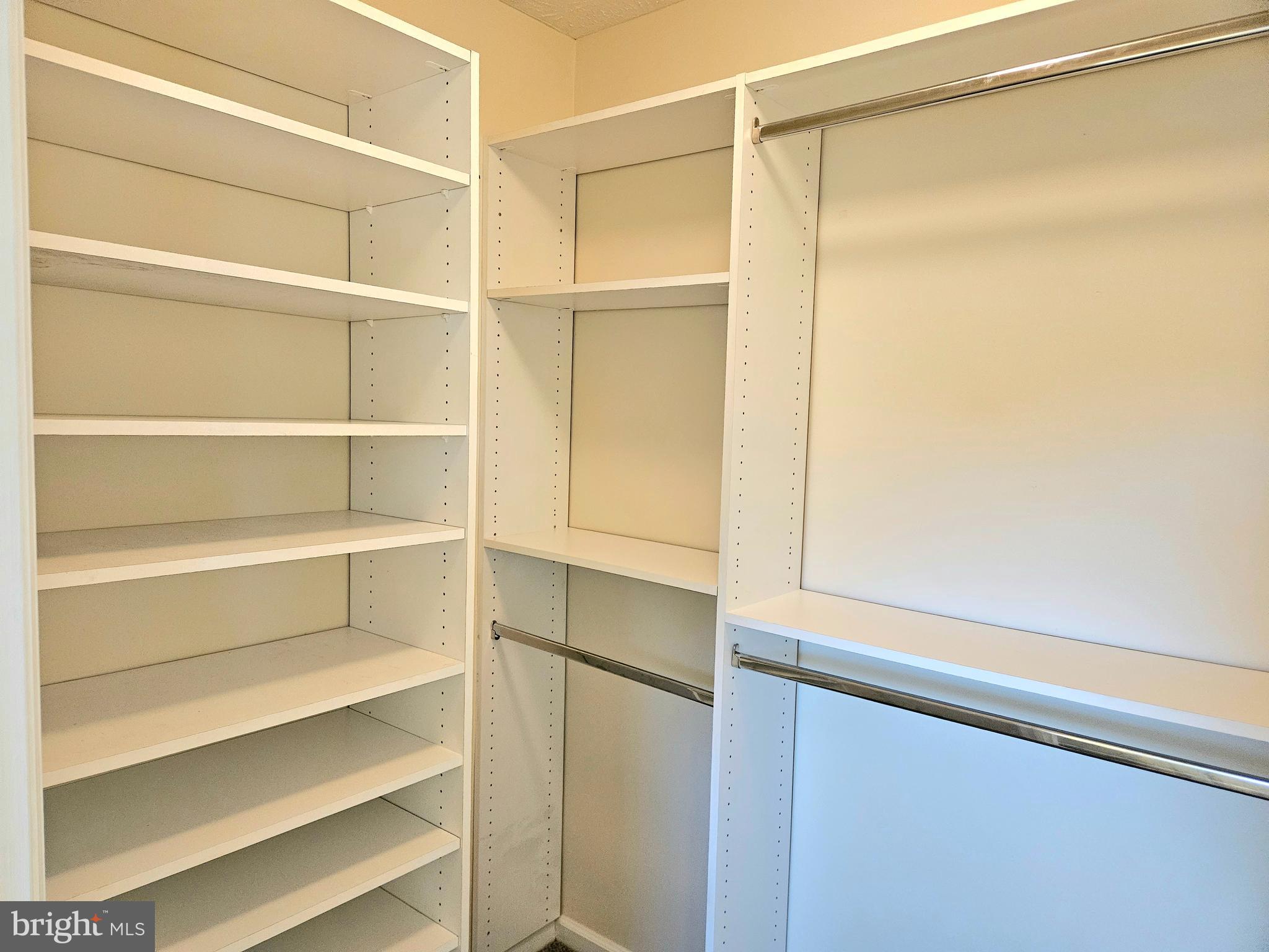 MARLTON - Residential