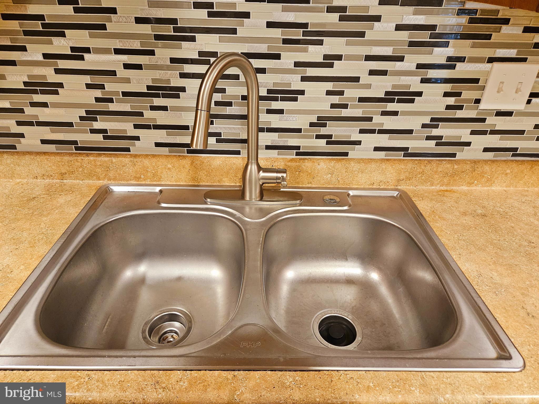 MARLTON - Residential