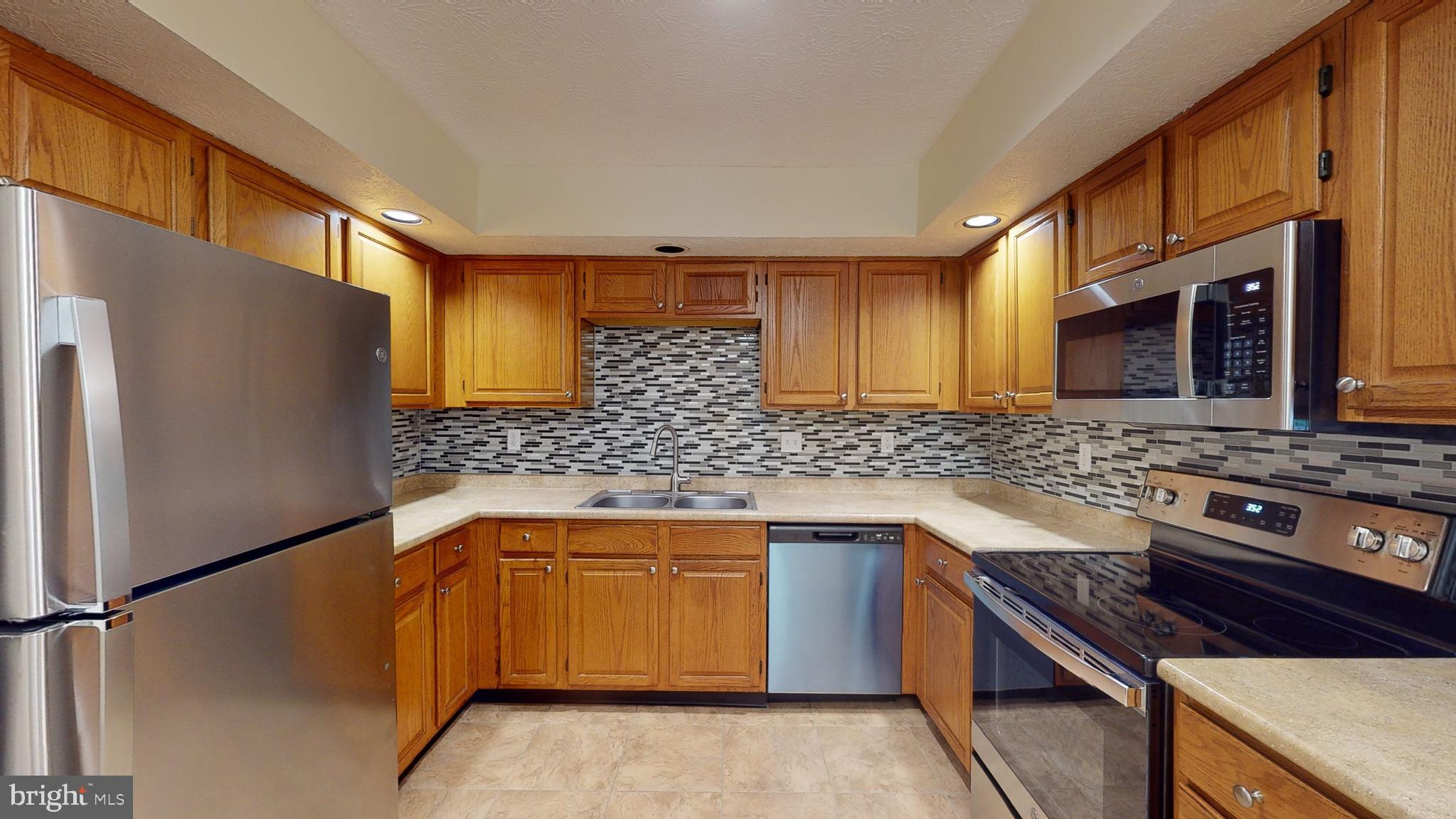 MARLTON - Residential