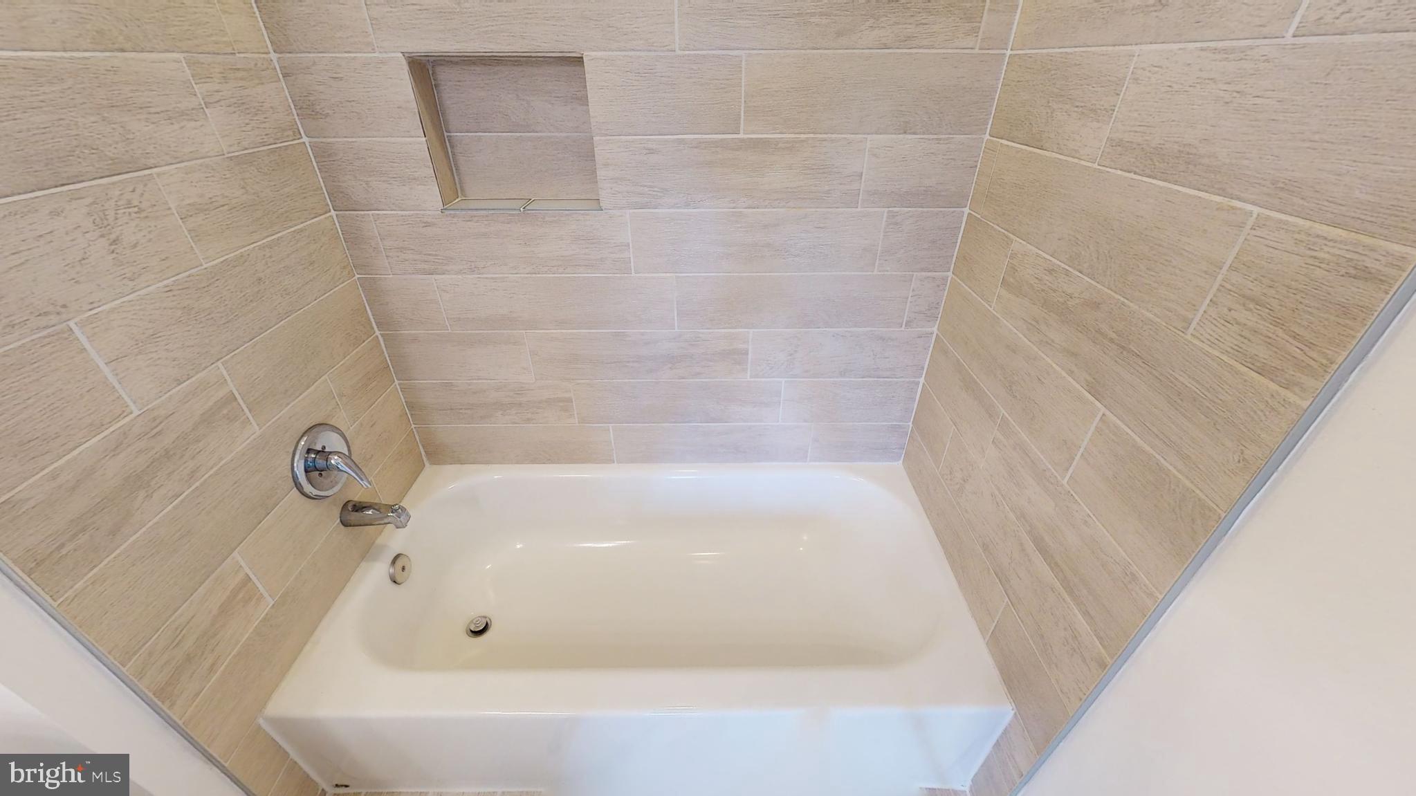 MARLTON - Residential