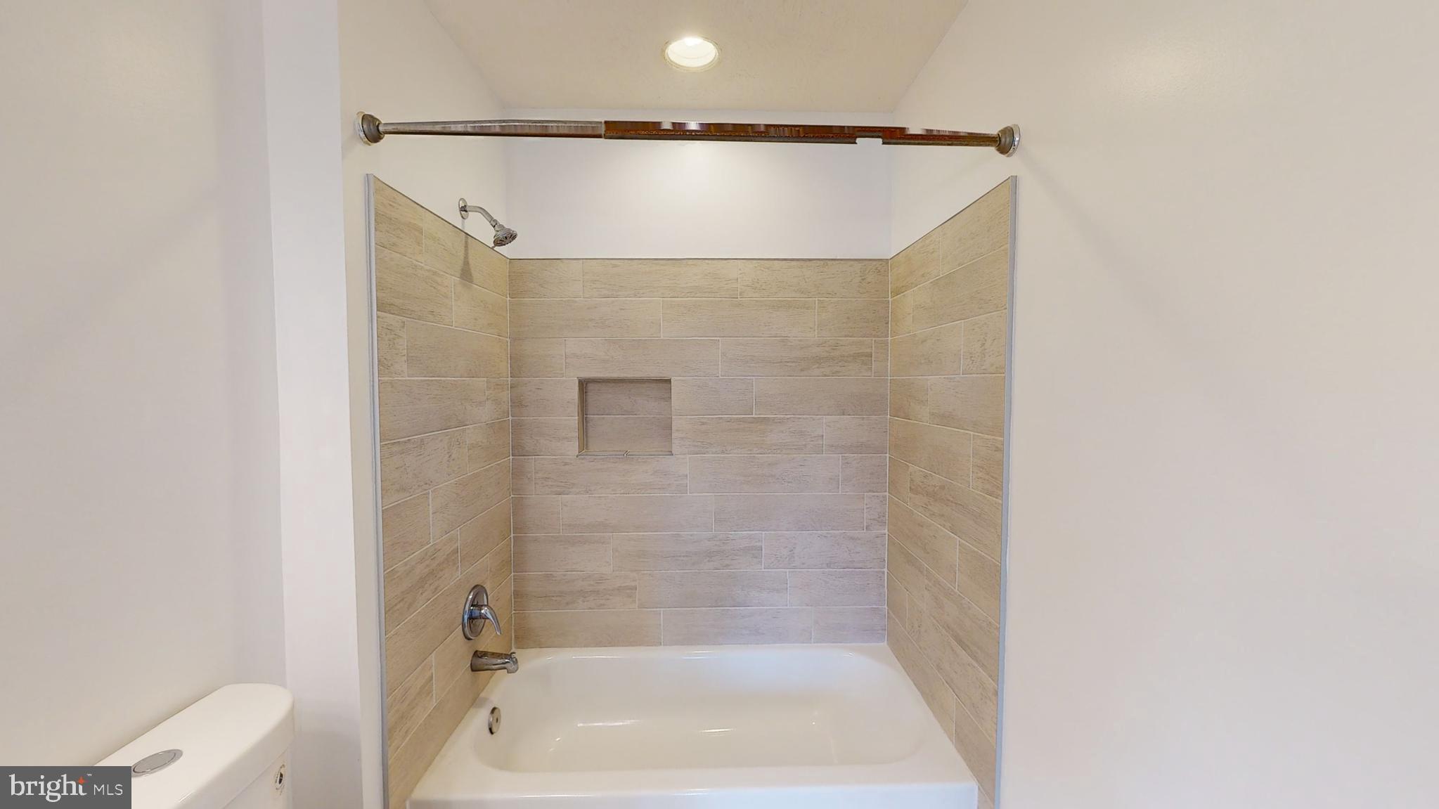 MARLTON - Residential