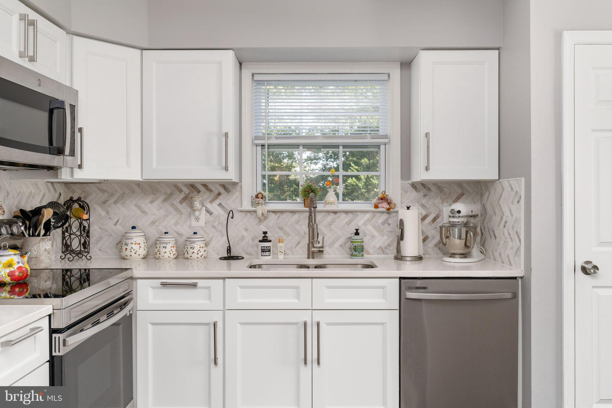 HICKORY RIDGE - Residential