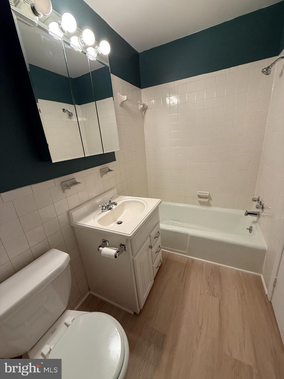 HIGHLAND HOMES - Residential