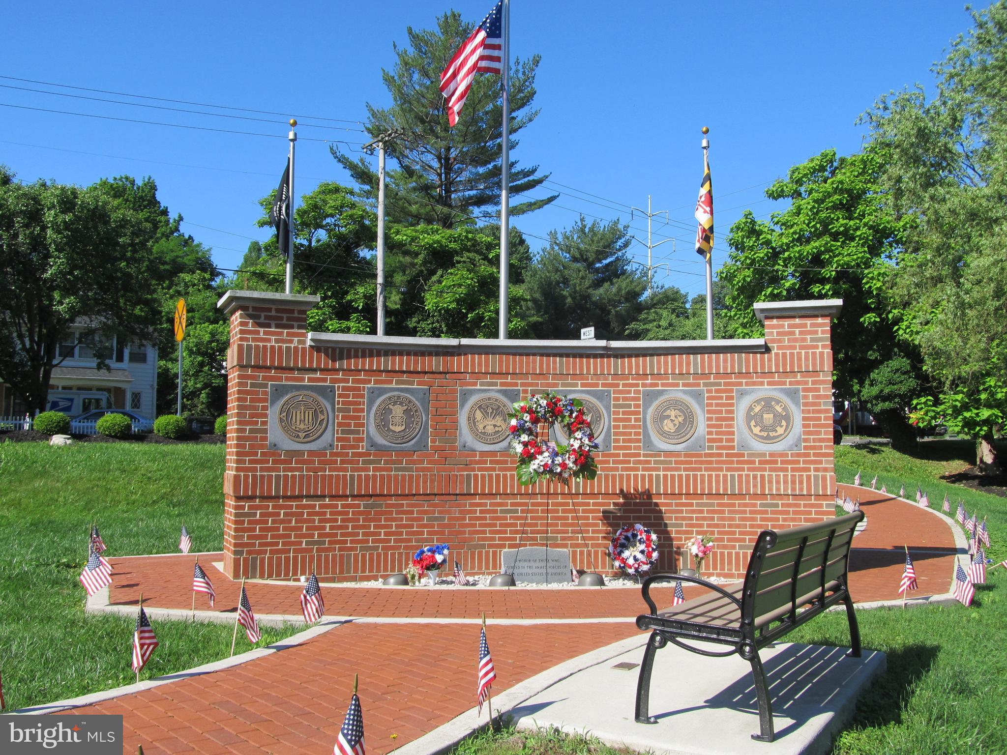 HOMELAND PARK - Residential