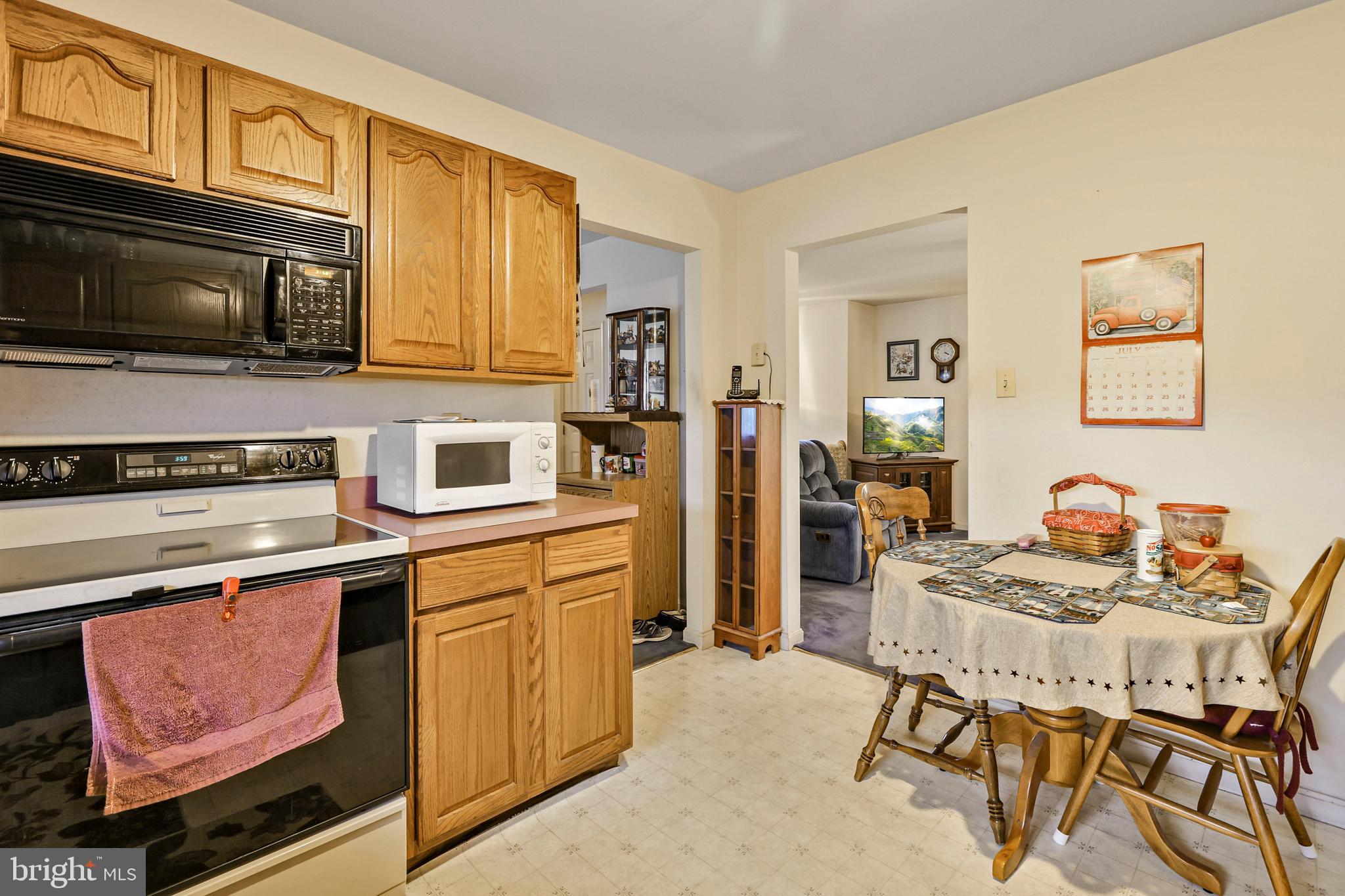 HAMPSTEAD - Residential