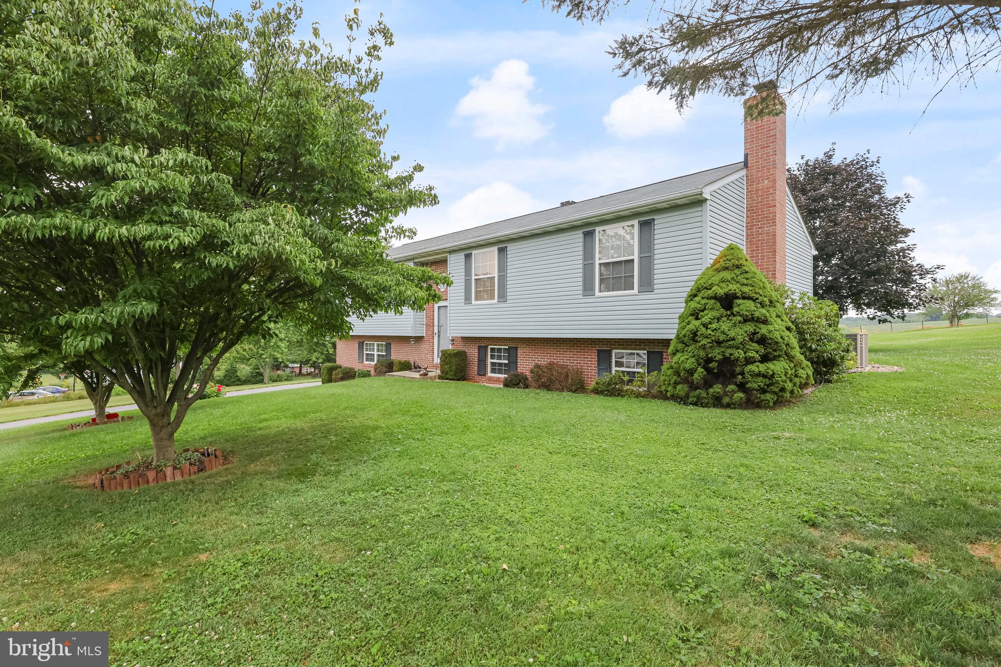 HAMPSTEAD - Residential