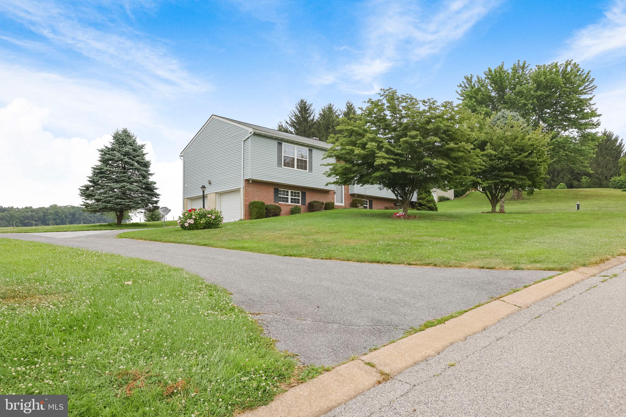 HAMPSTEAD - Residential