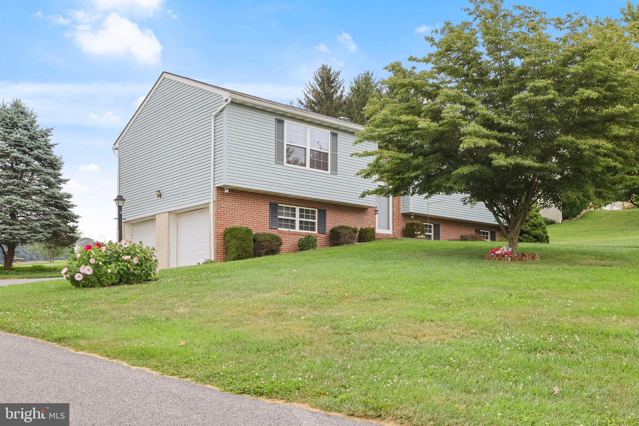 HAMPSTEAD - Residential