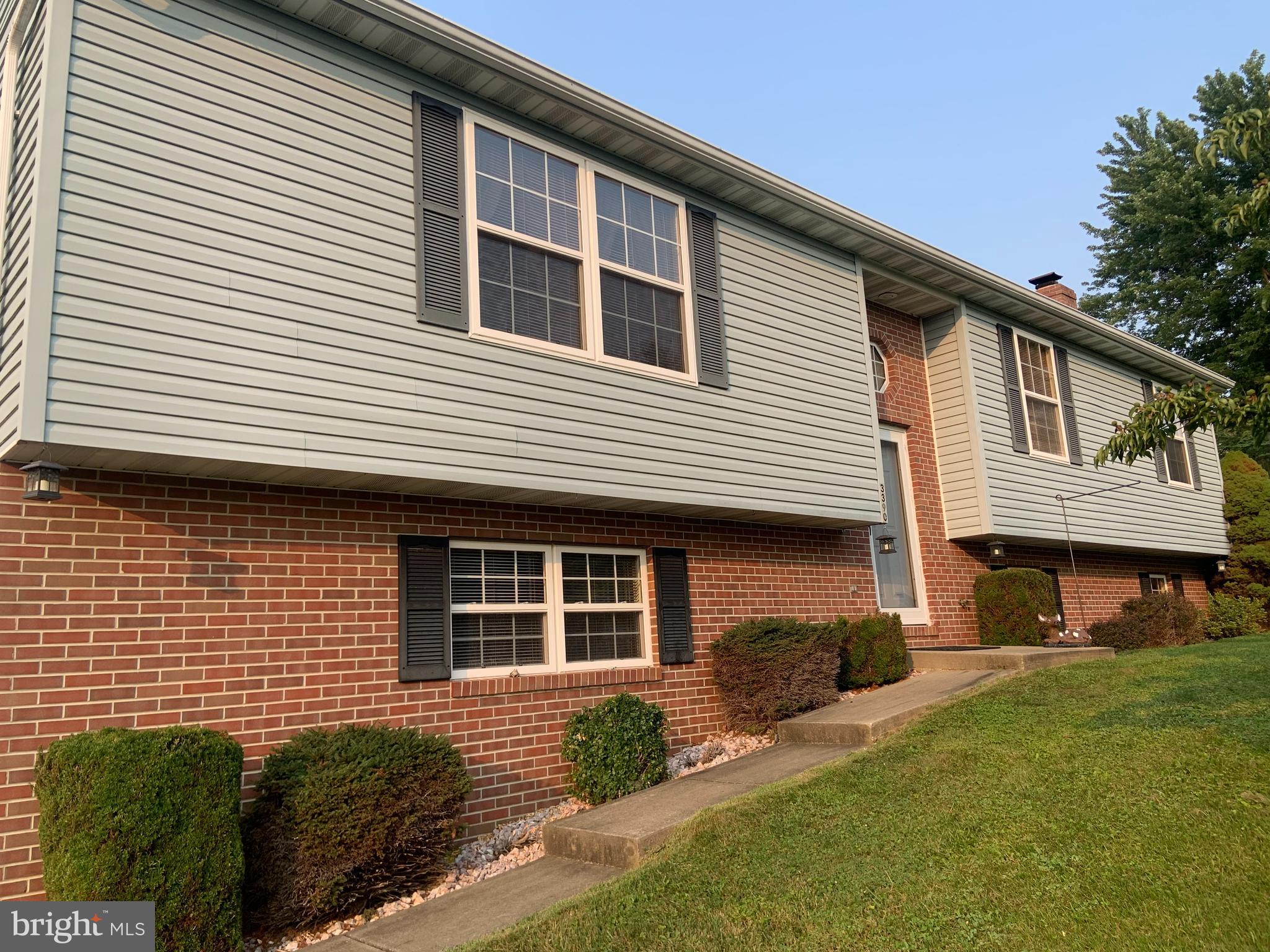 HAMPSTEAD - Residential