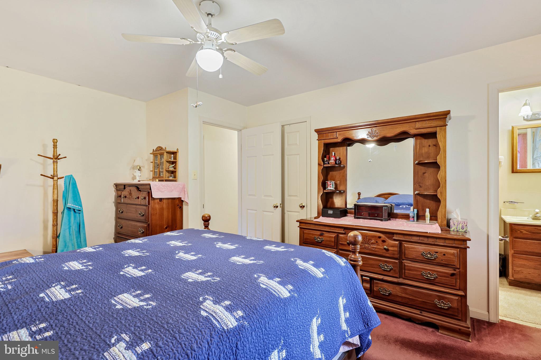 HAMPSTEAD - Residential