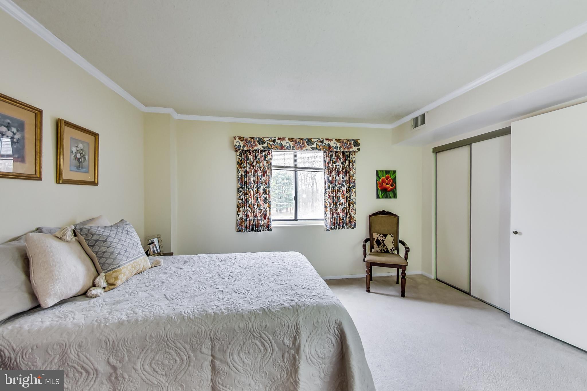 LEISURE WORLD - Residential