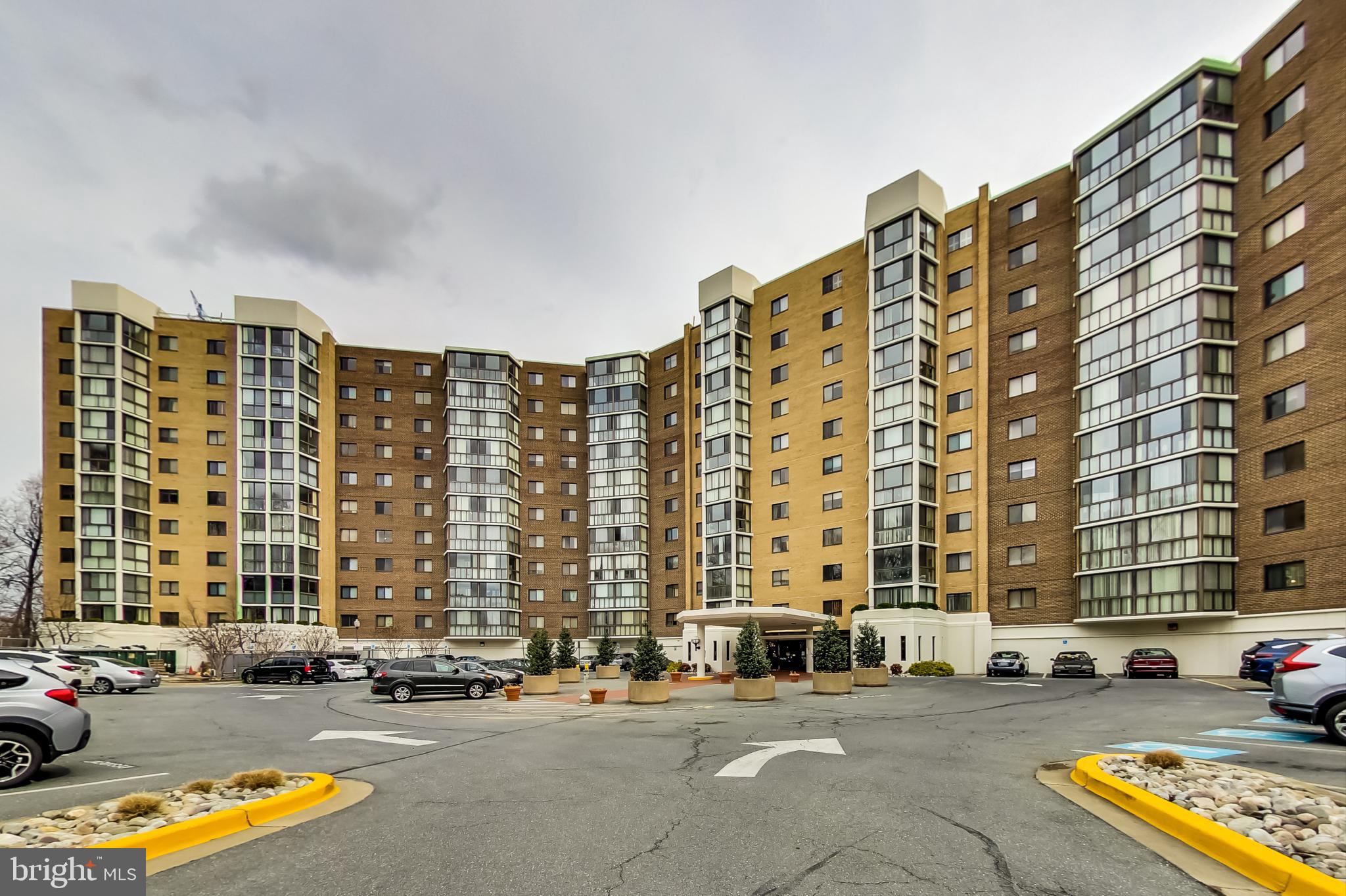 LEISURE WORLD - Residential