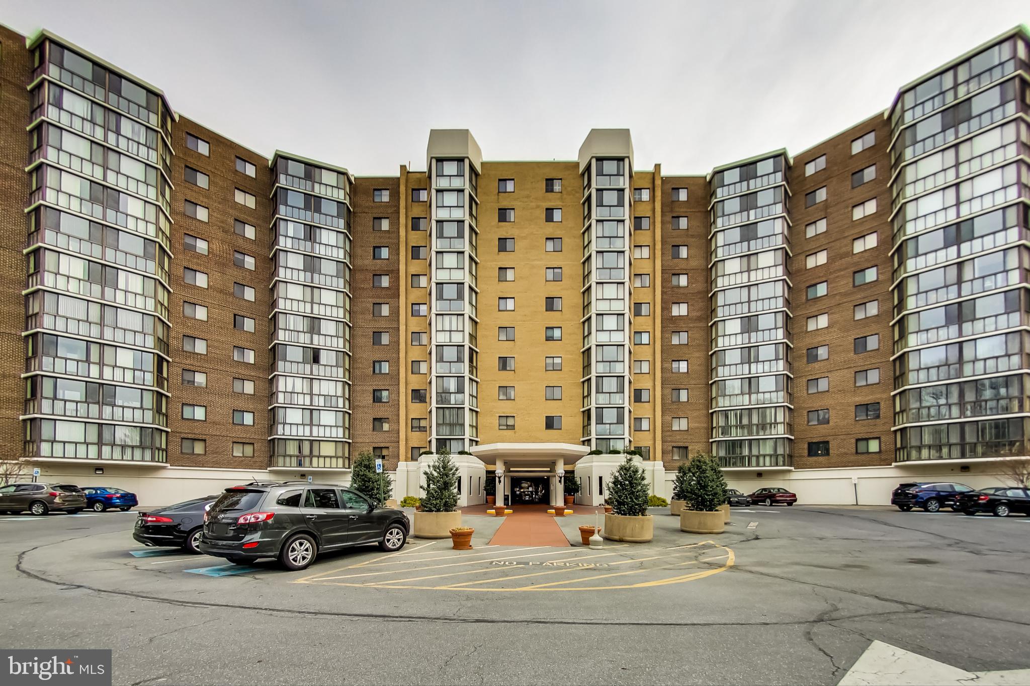 LEISURE WORLD - Residential