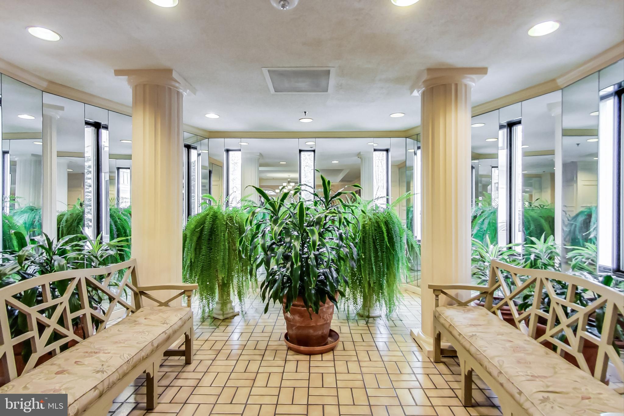 LEISURE WORLD - Residential