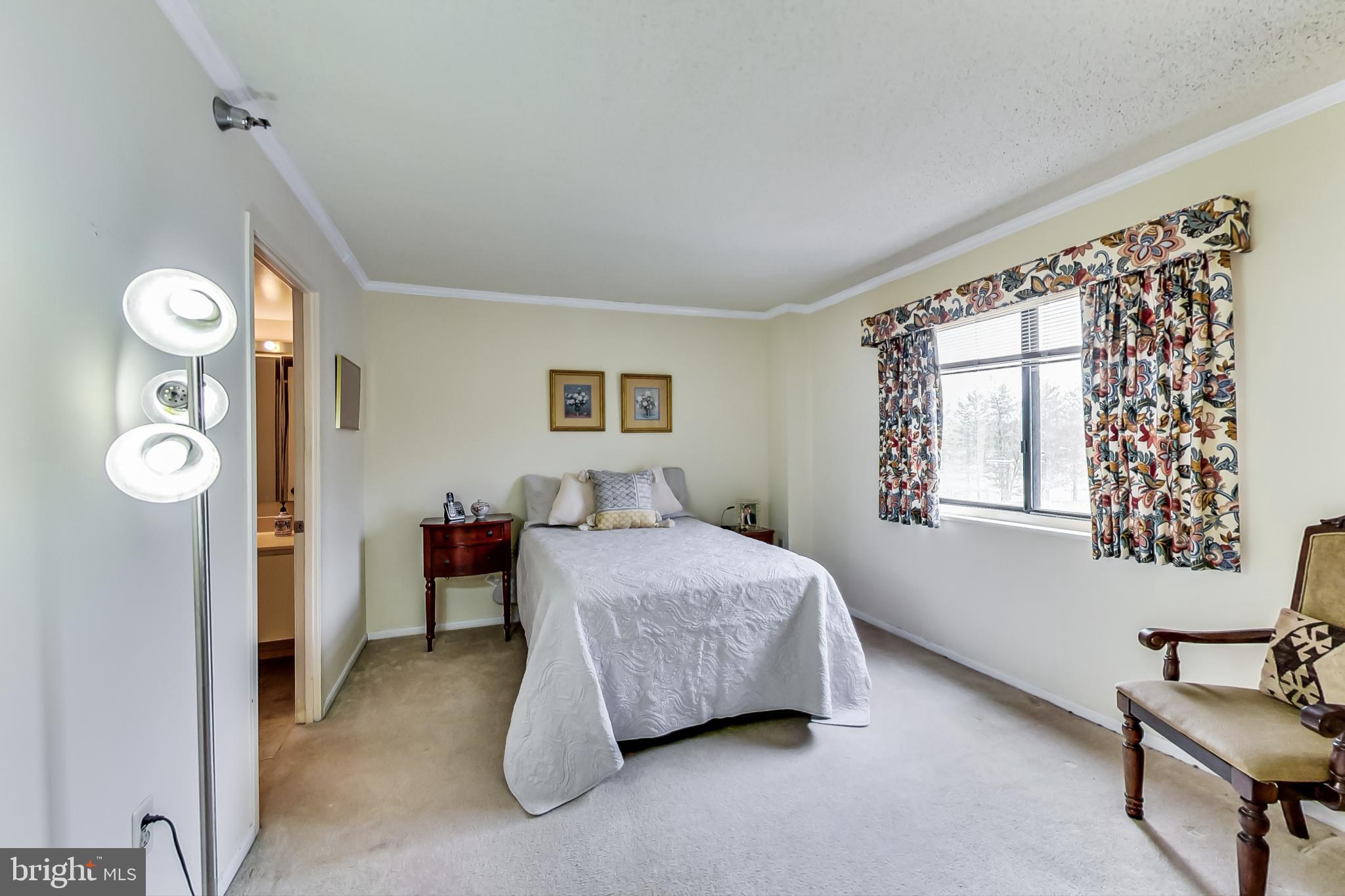 LEISURE WORLD - Residential