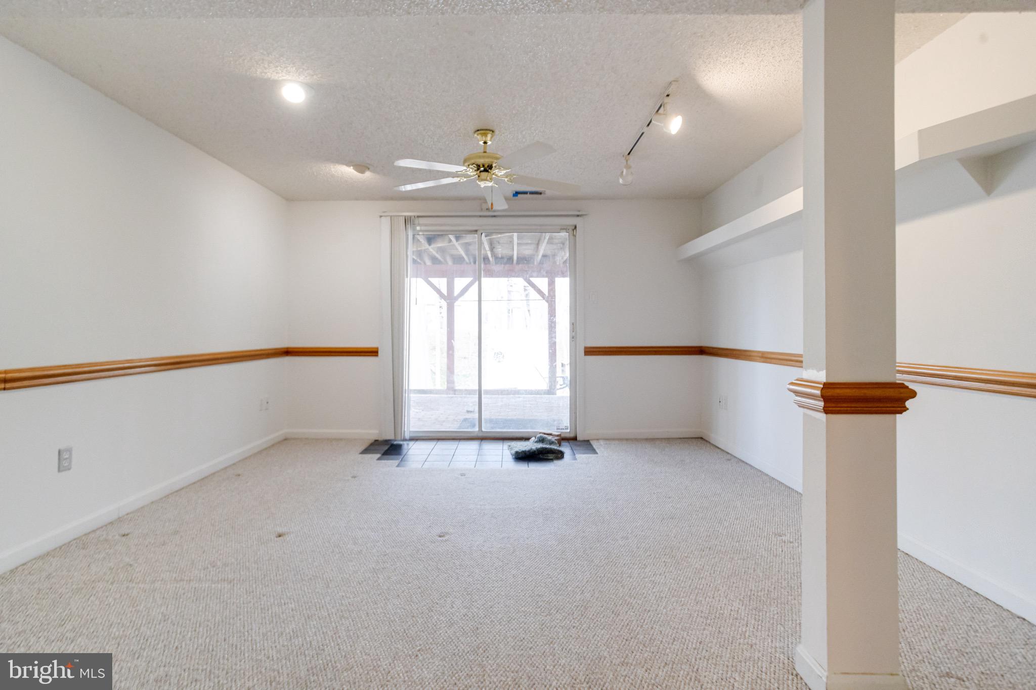 RIVERSIDE - Residential