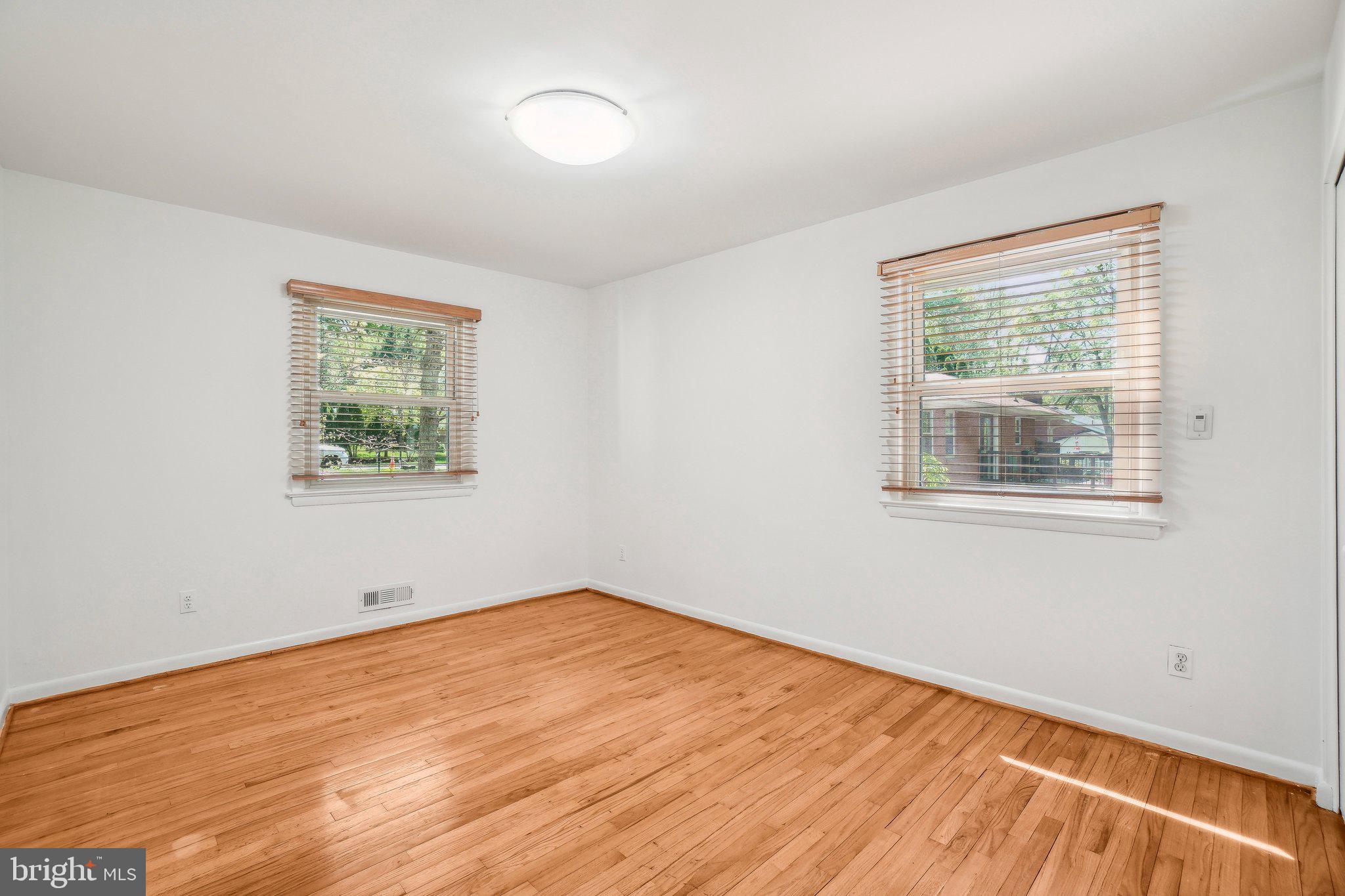 NORTH SPRINGFIELD - Residential