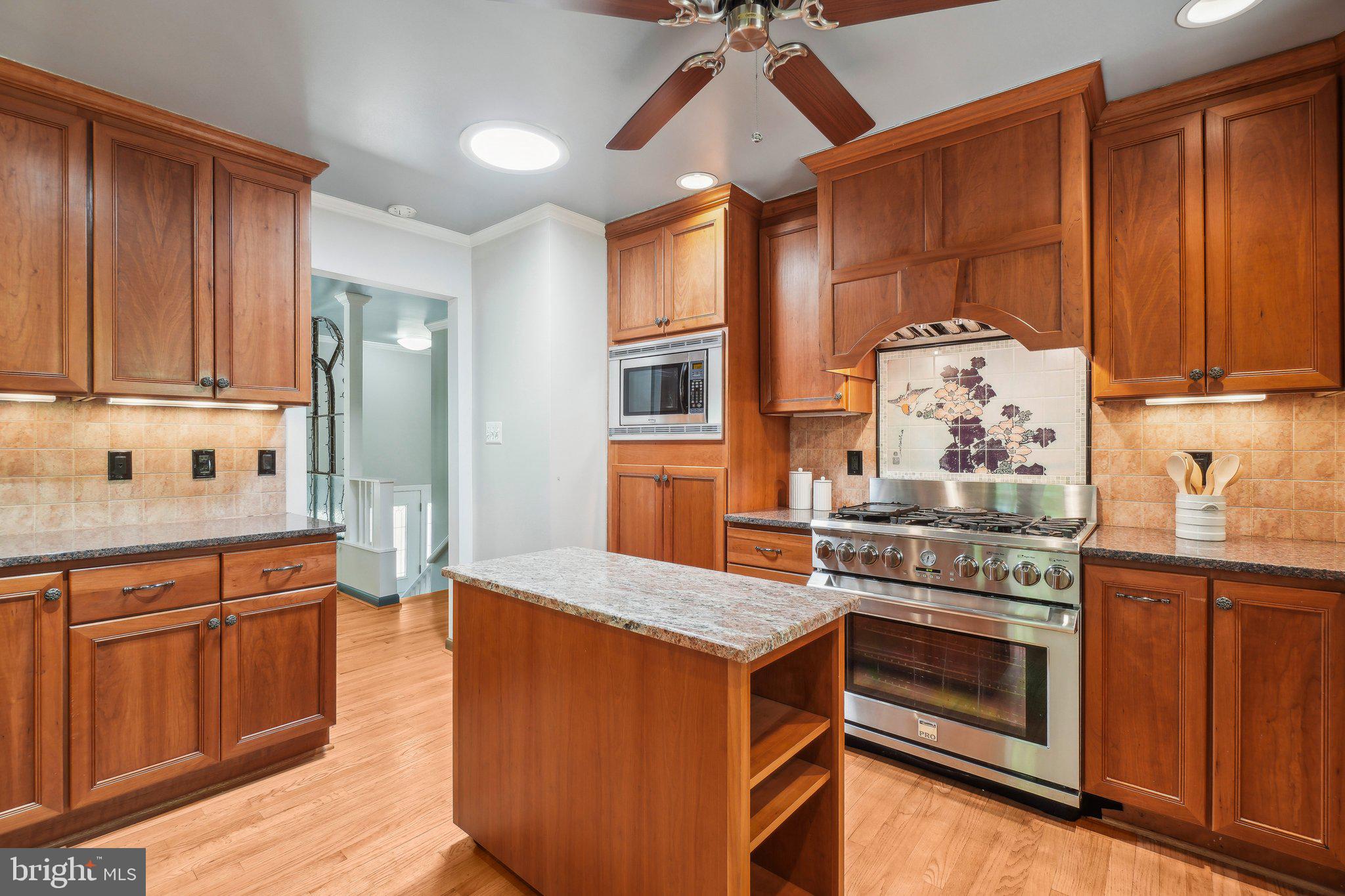 NORTH SPRINGFIELD - Residential