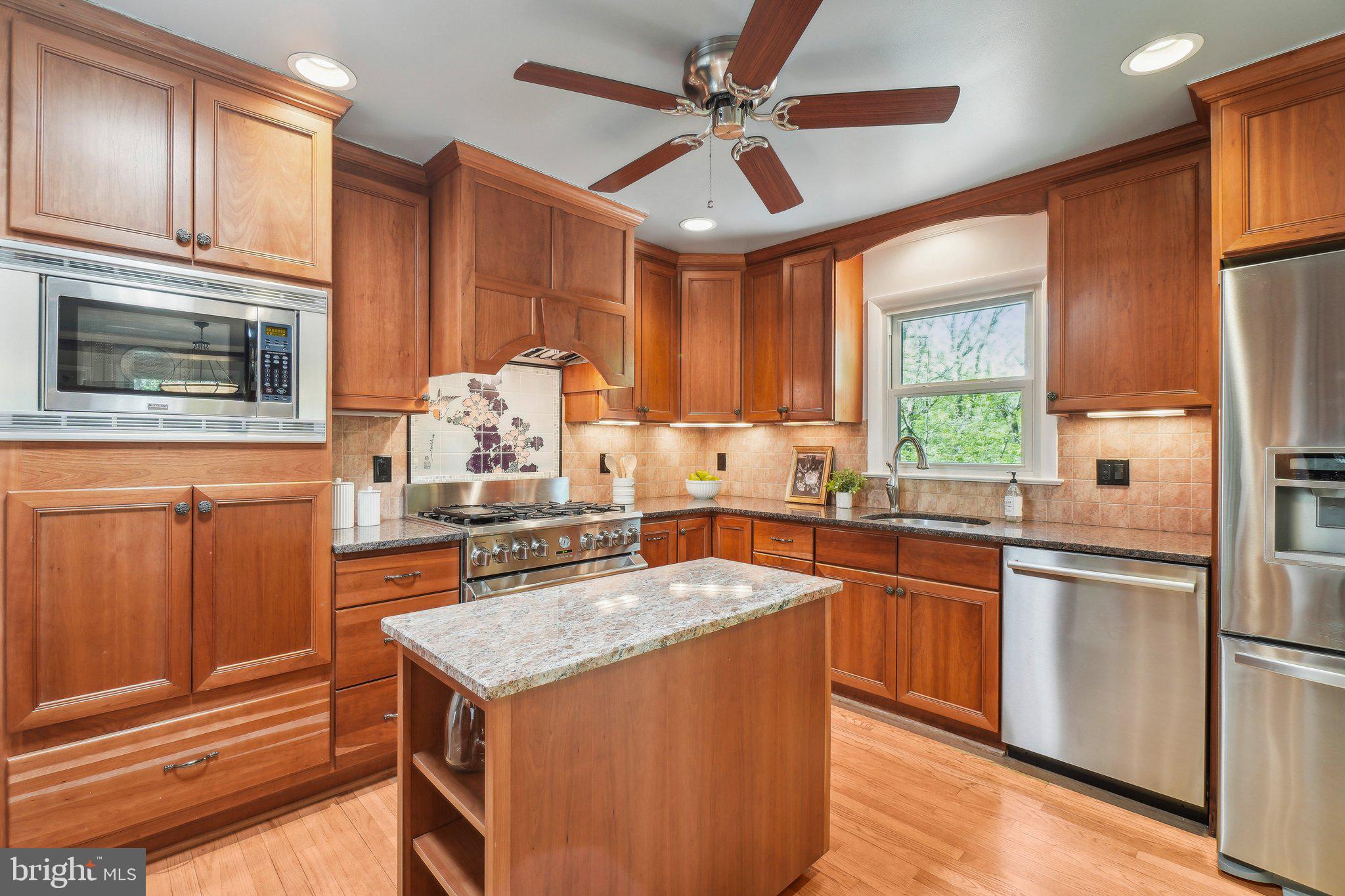 NORTH SPRINGFIELD - Residential