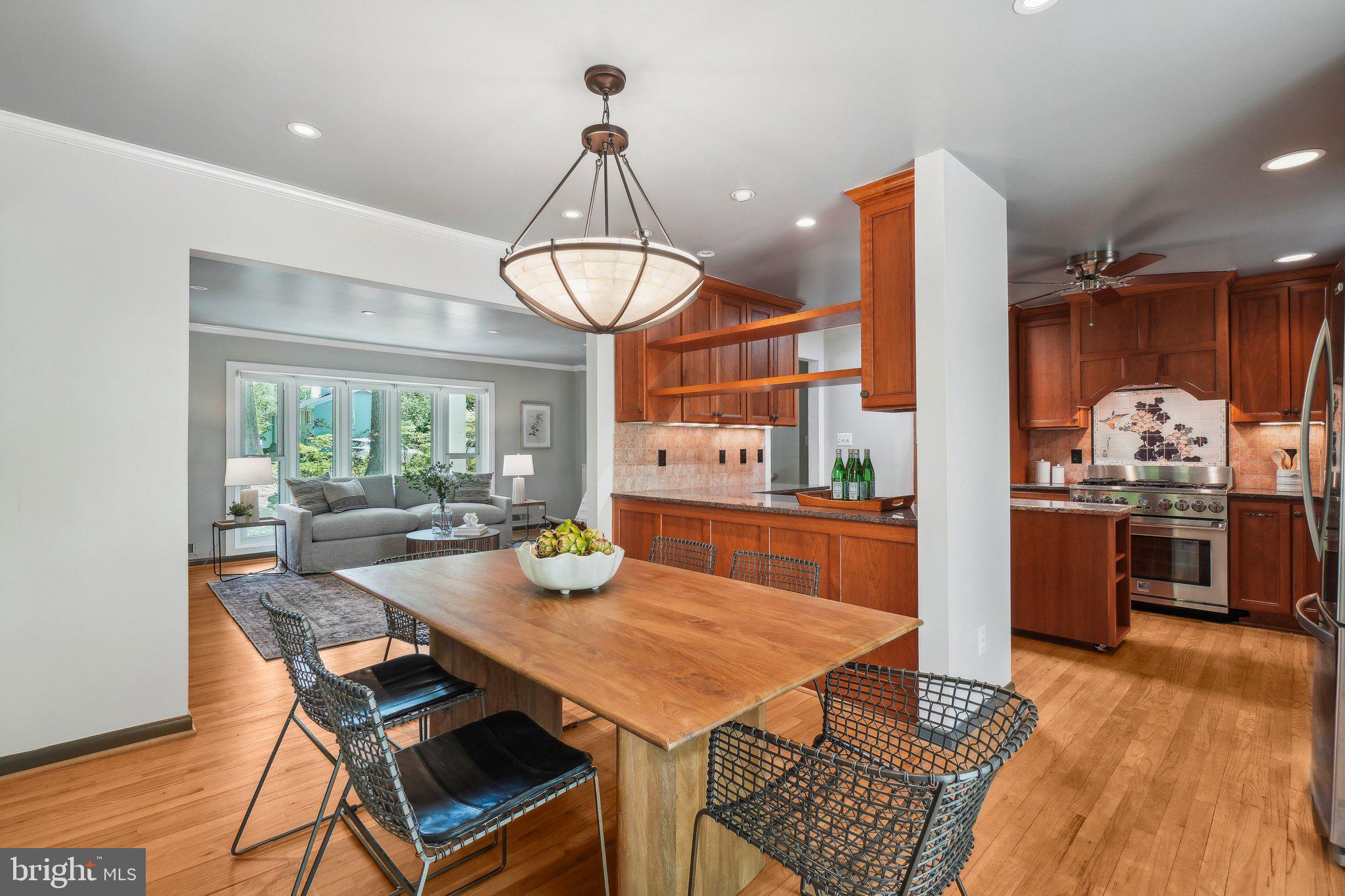 NORTH SPRINGFIELD - Residential