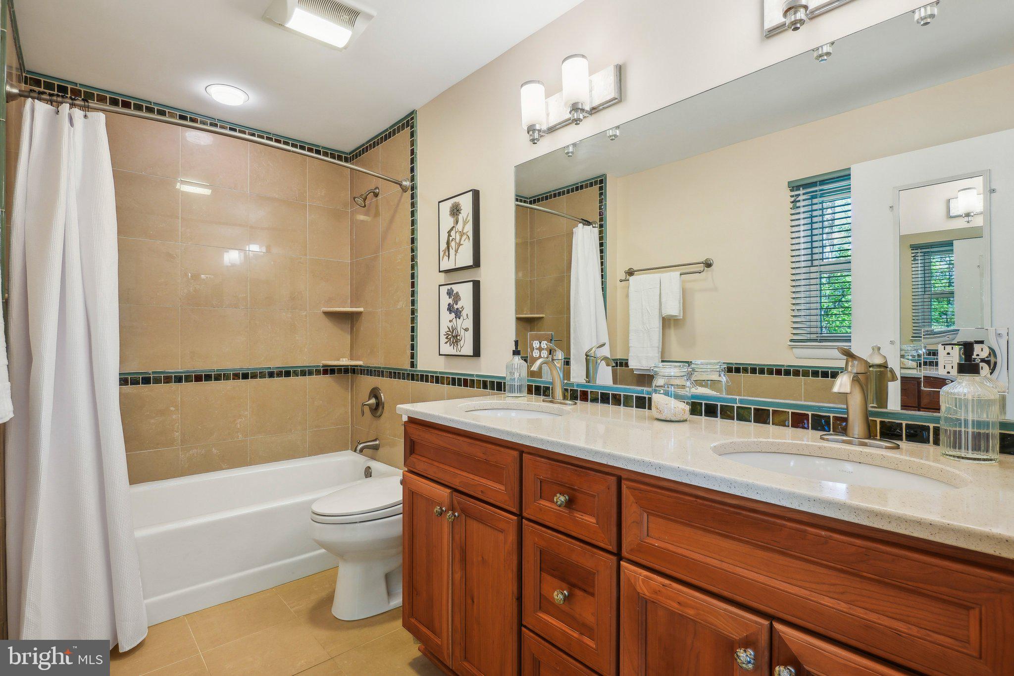 NORTH SPRINGFIELD - Residential