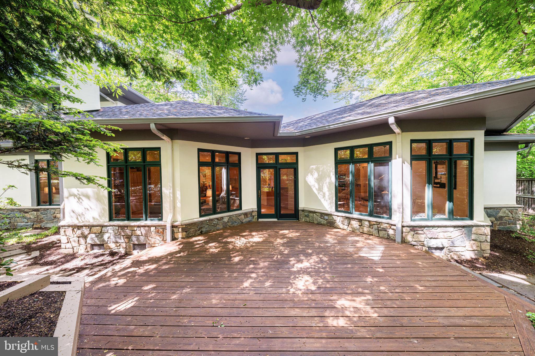 CHESTERBROOK WOODS - Residential
