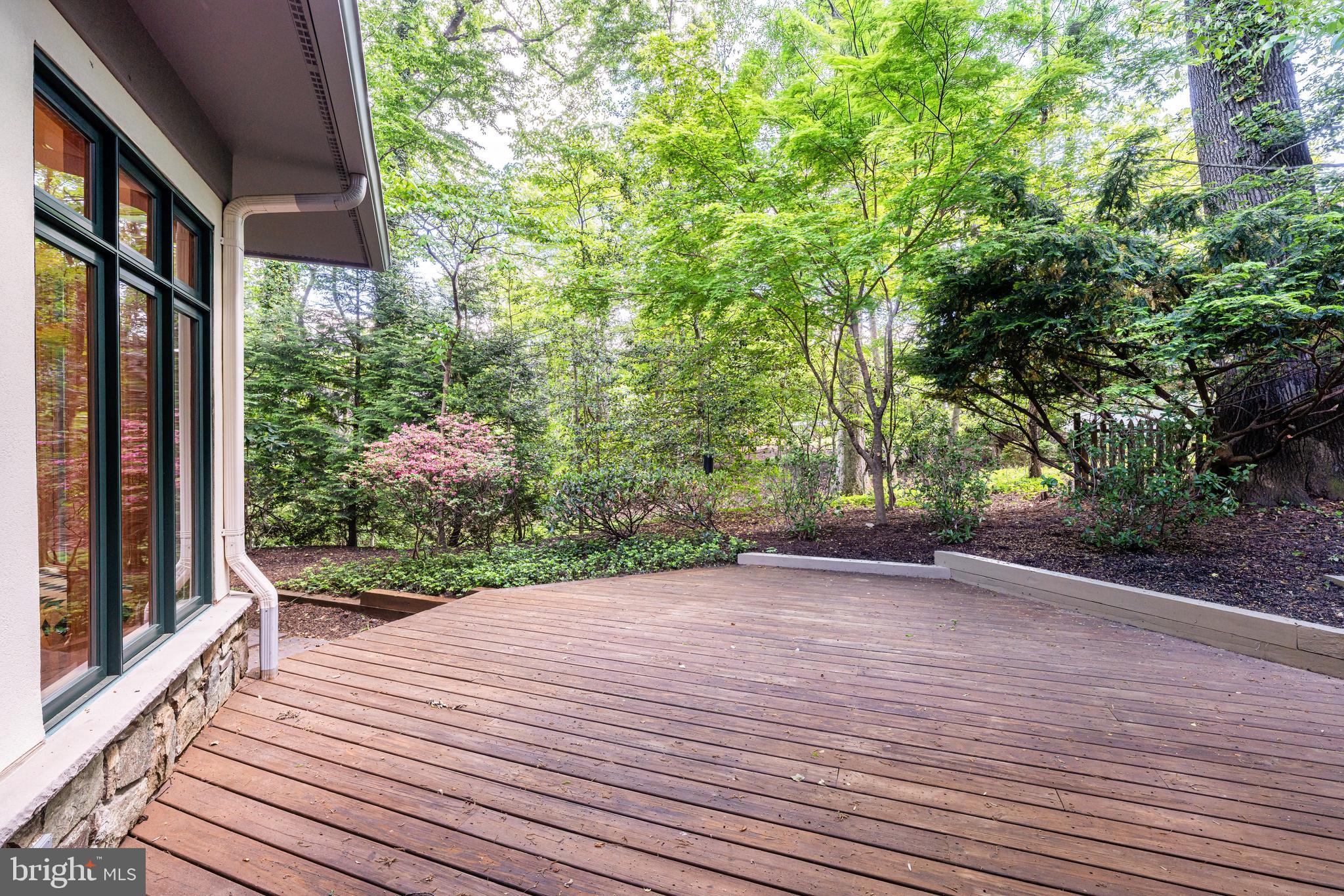 CHESTERBROOK WOODS - Residential