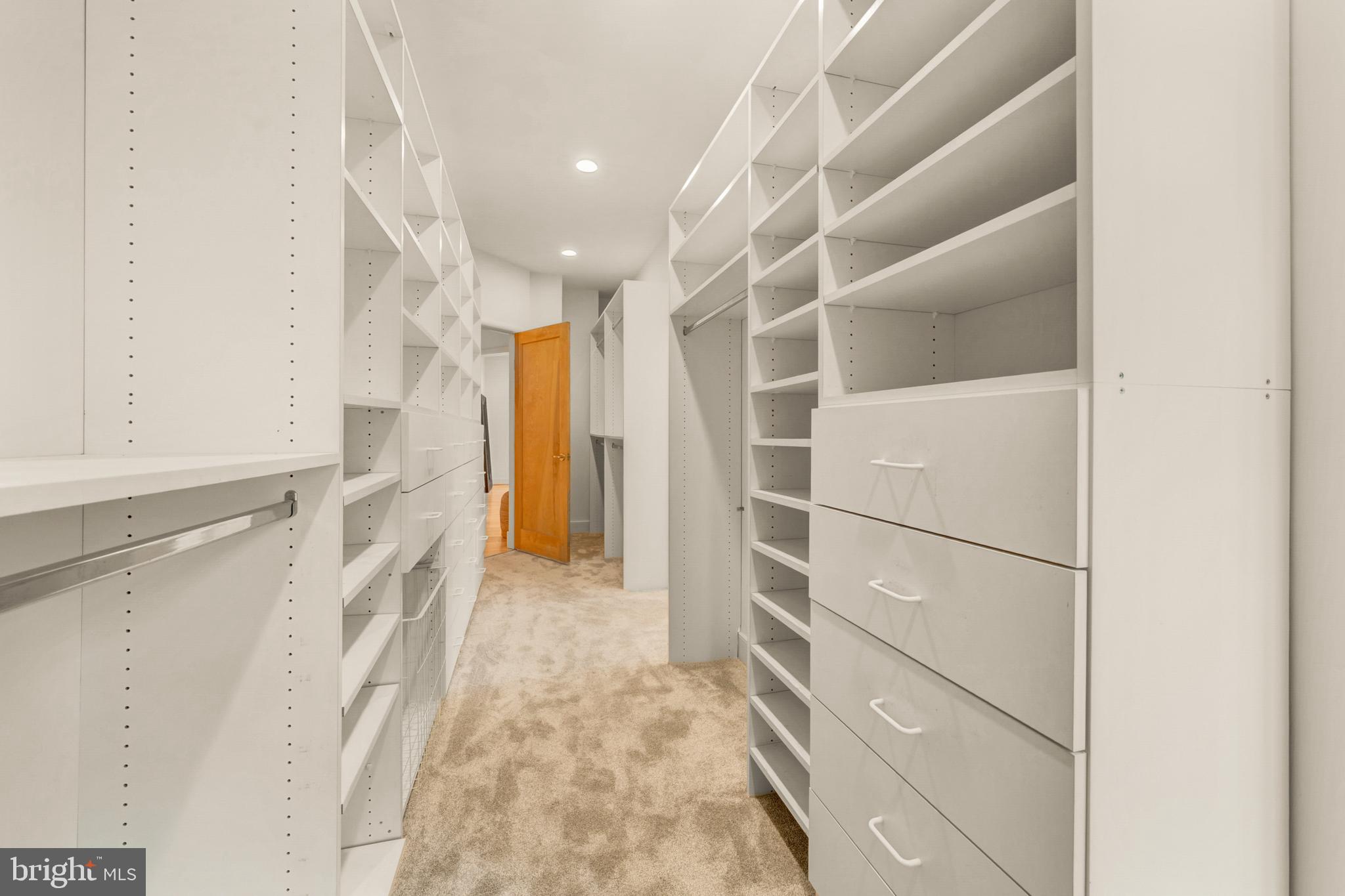 CHESTERBROOK WOODS - Residential