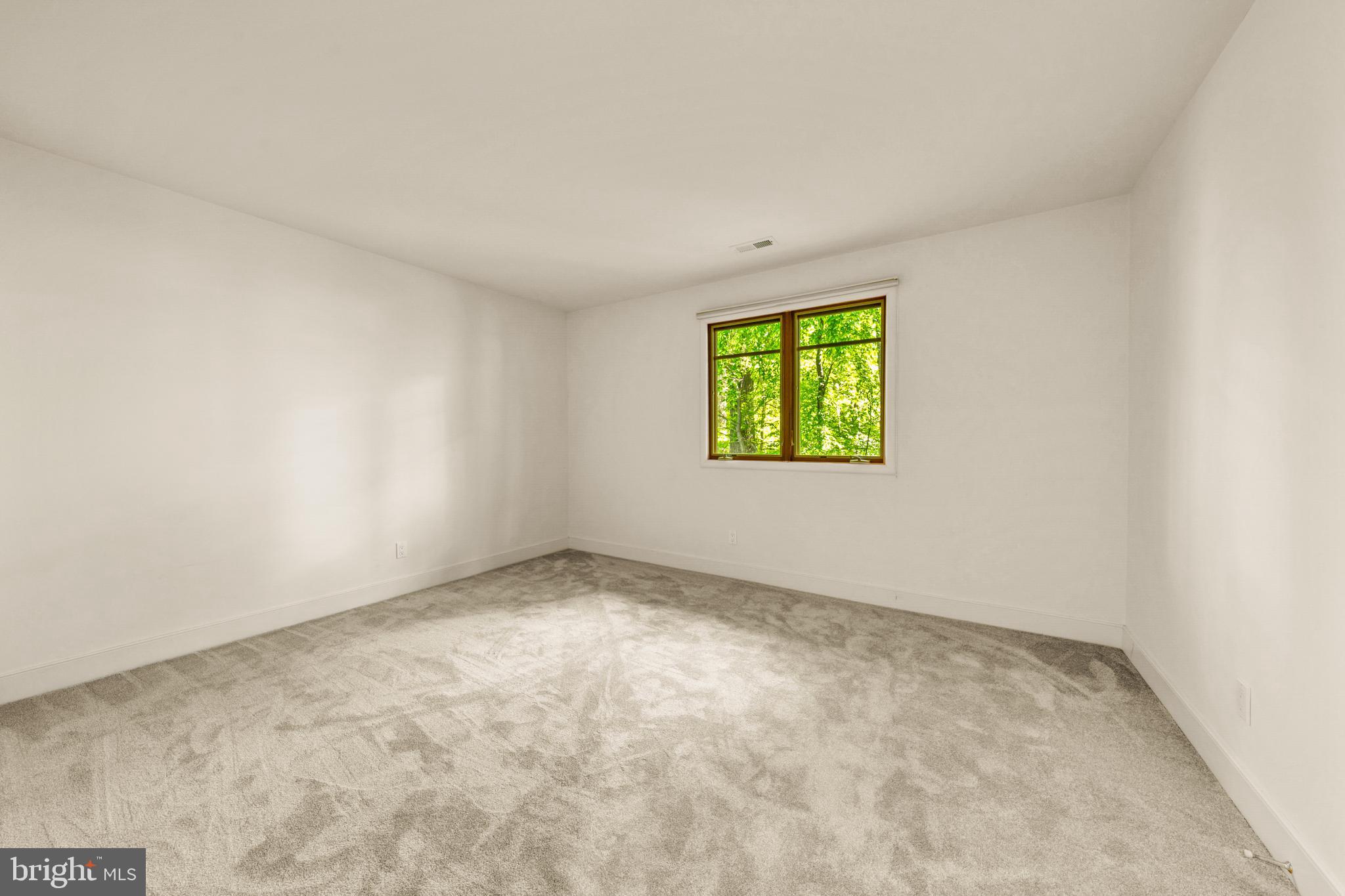 CHESTERBROOK WOODS - Residential
