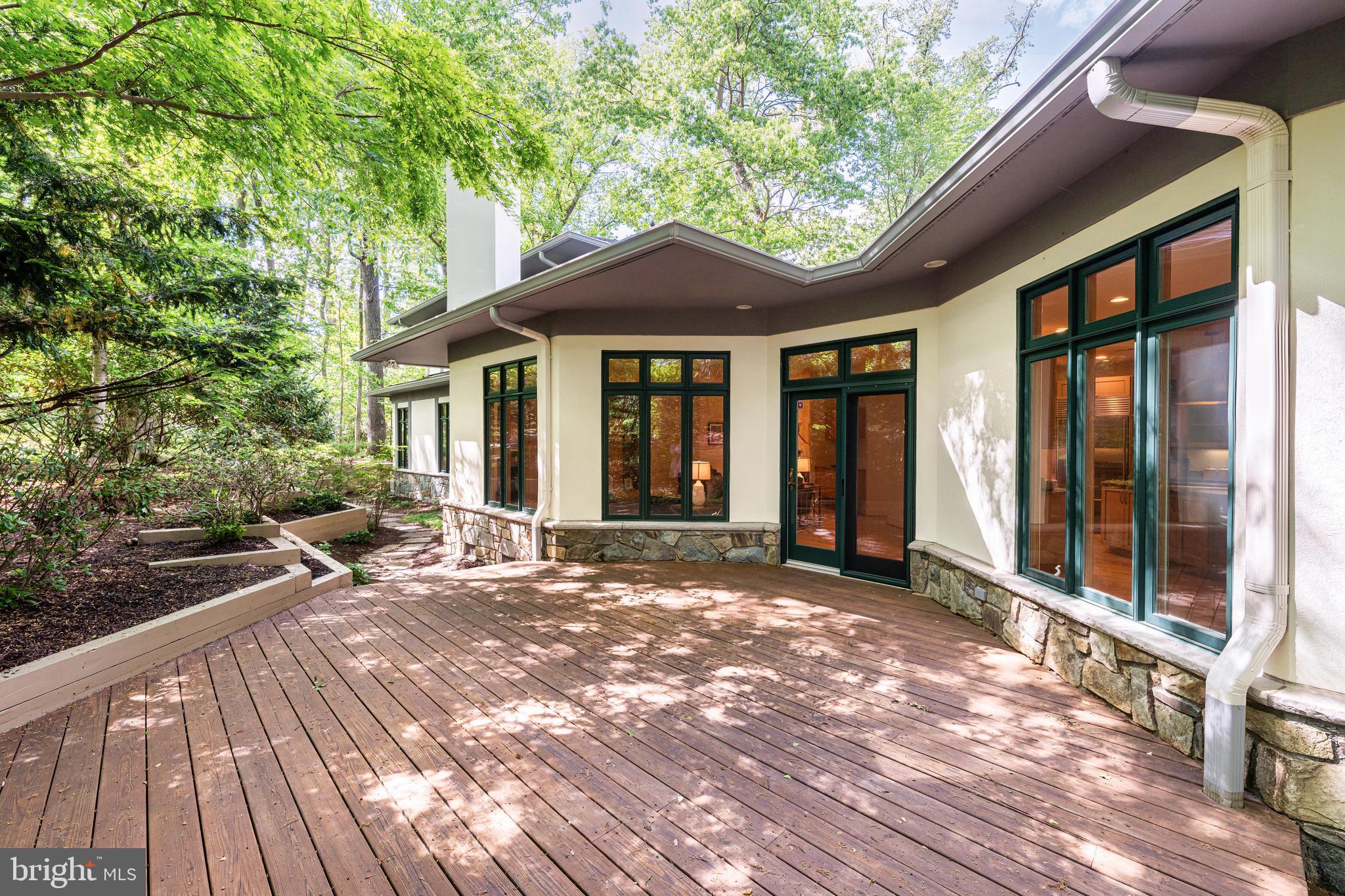 CHESTERBROOK WOODS - Residential