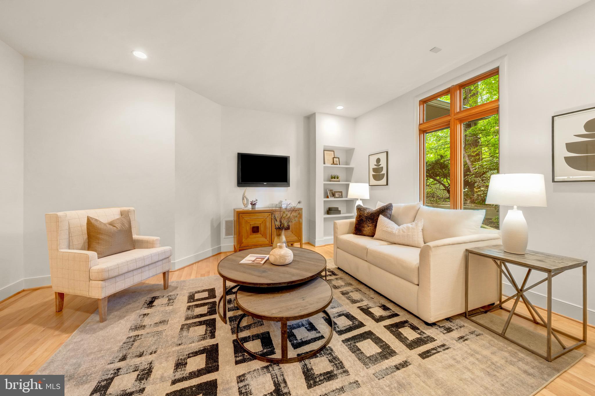 CHESTERBROOK WOODS - Residential