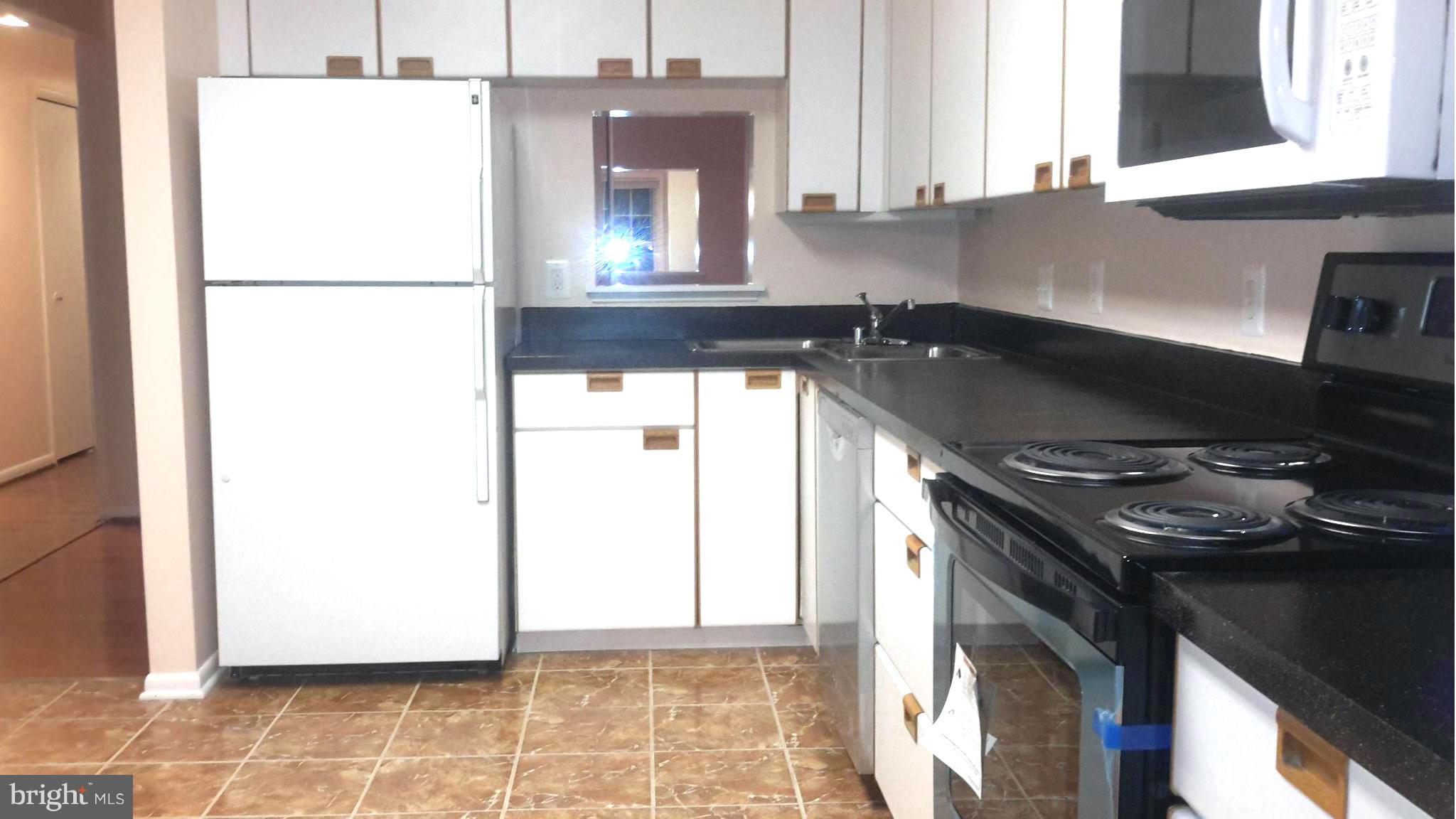 THE FALLS GARDEN - Residential Lease