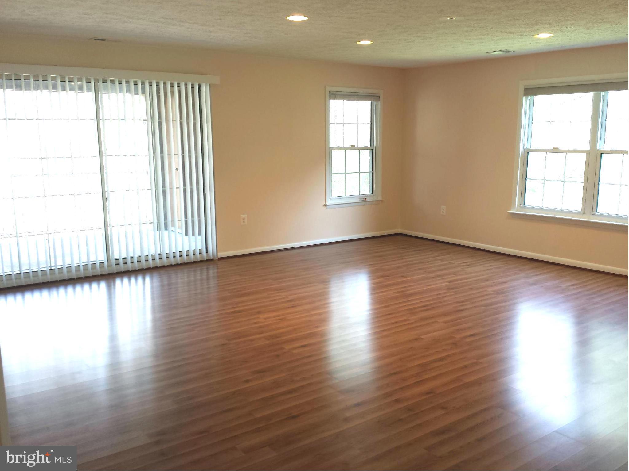 THE FALLS GARDEN - Residential Lease