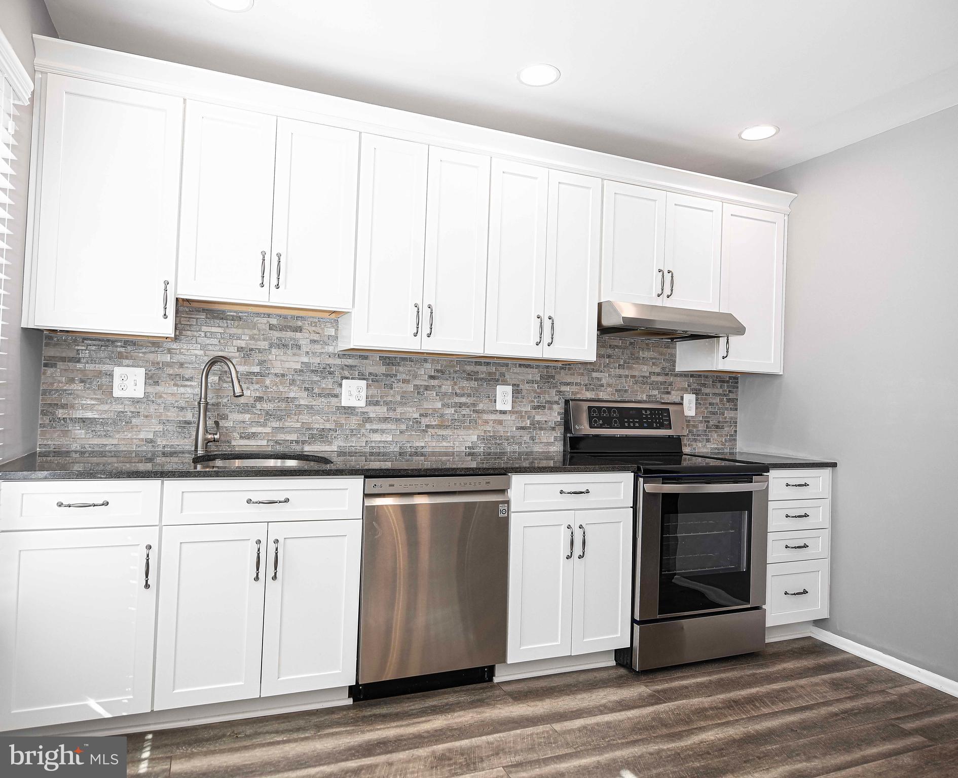 RAVENVIEW - Residential