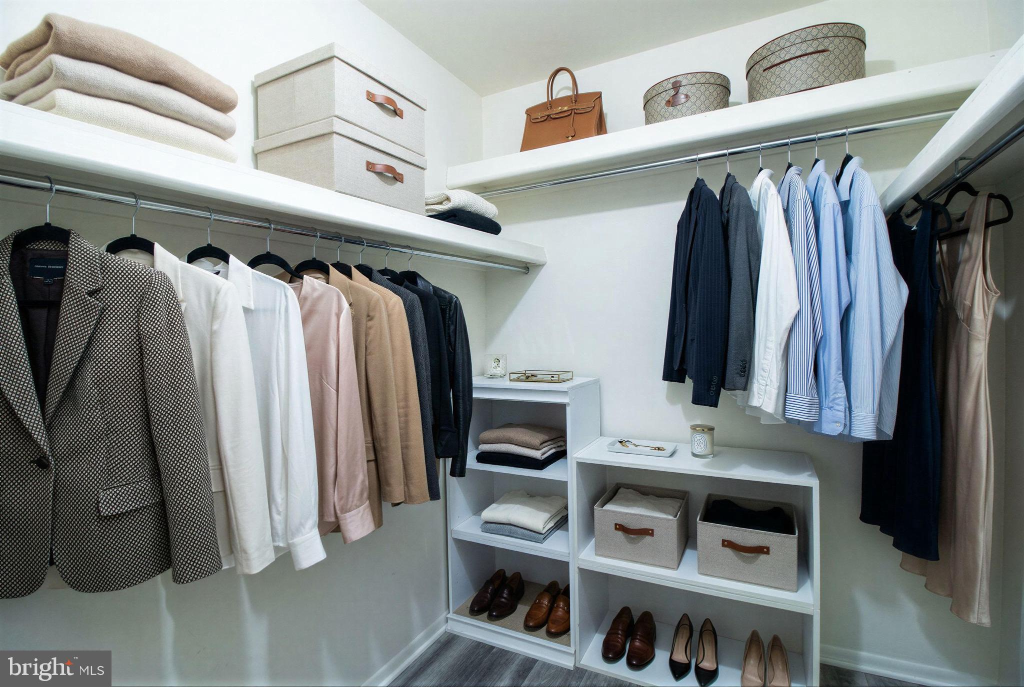 RAVENVIEW - Residential