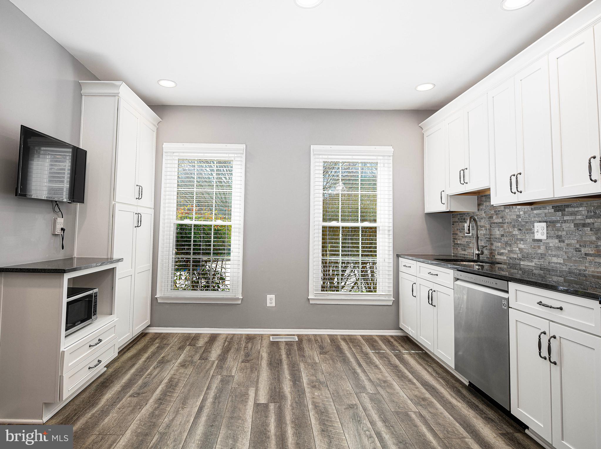 RAVENVIEW - Residential