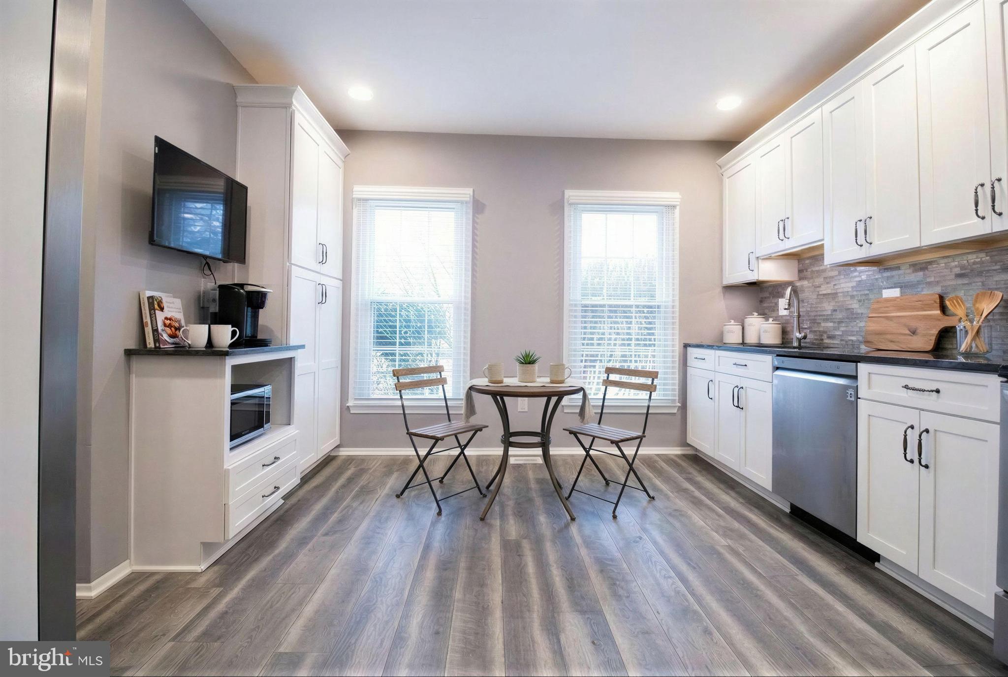 RAVENVIEW - Residential