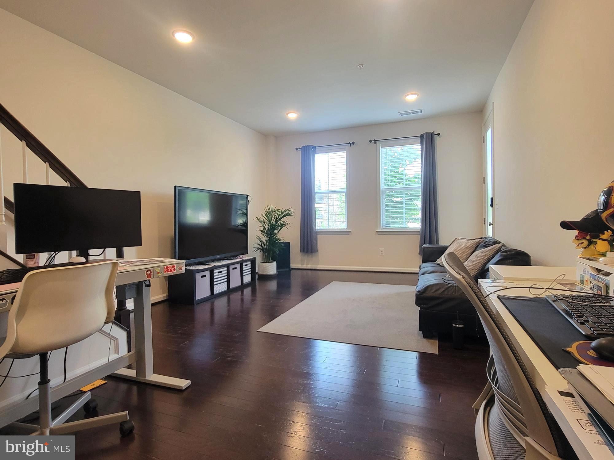 42043 BERKLEY HILL TERRACE