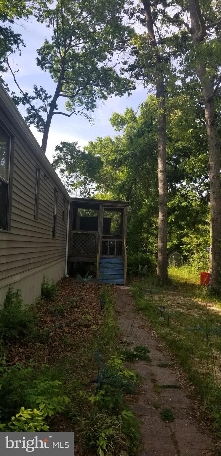 453 DOE PLACE