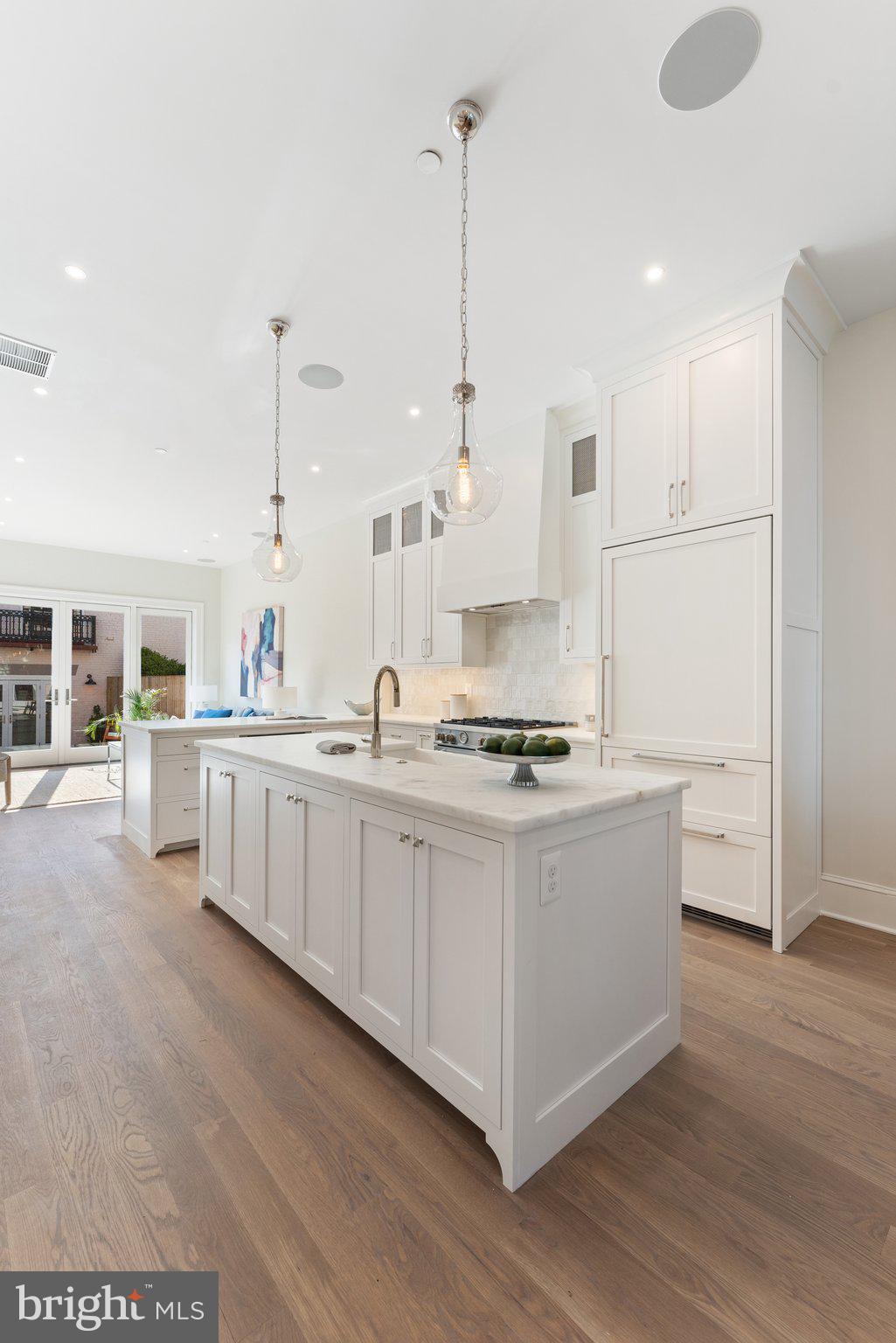 CAPITOL HILL - Residential