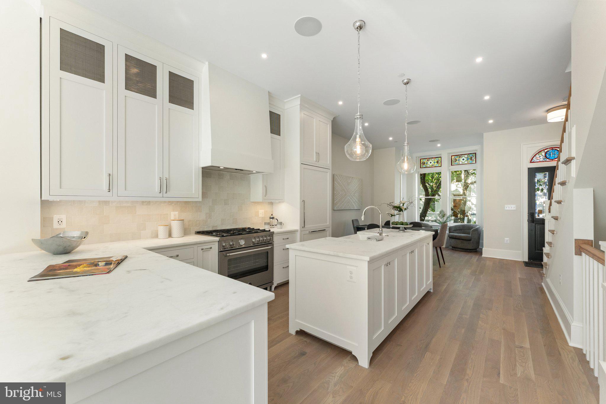 CAPITOL HILL - Residential