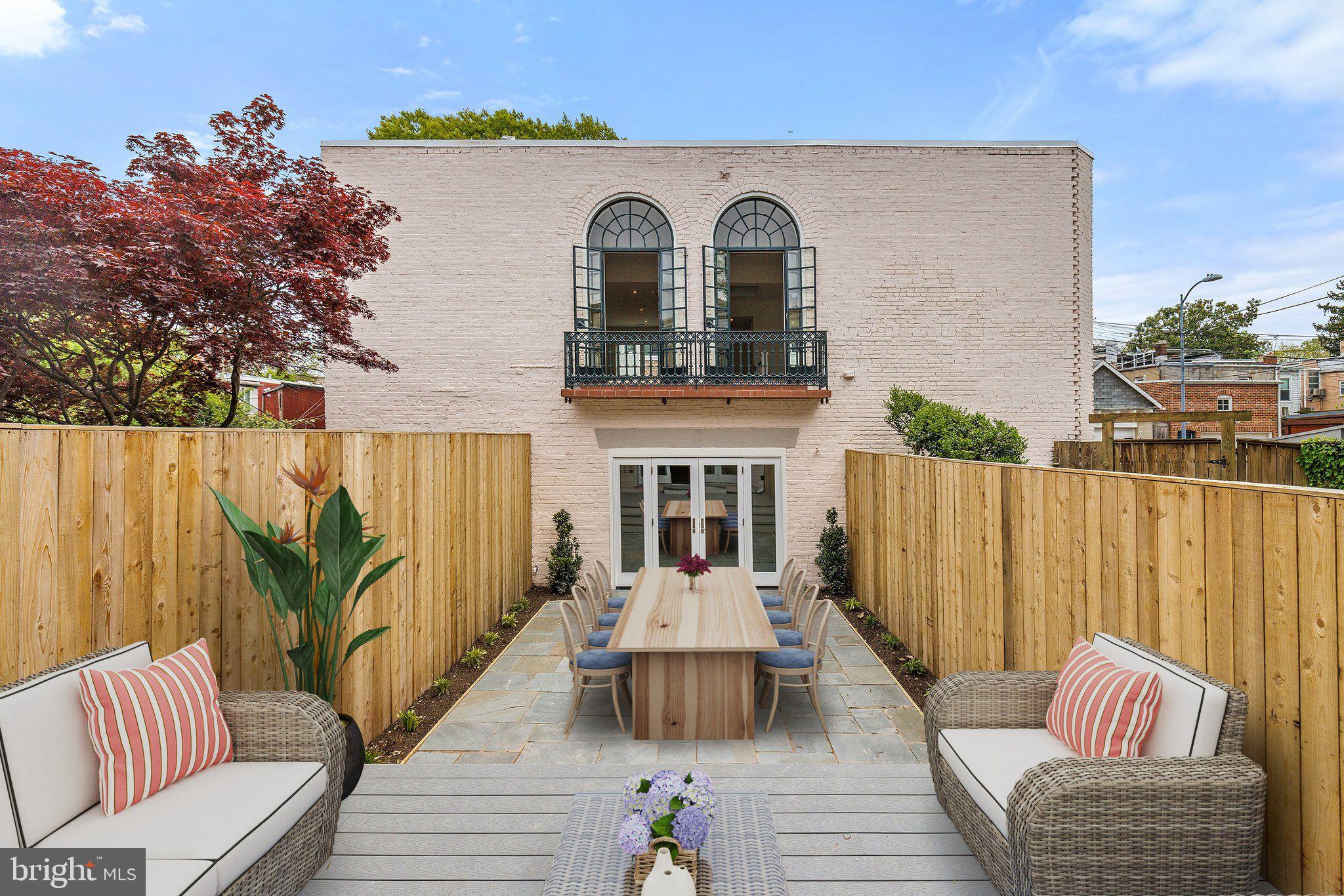 CAPITOL HILL - Residential