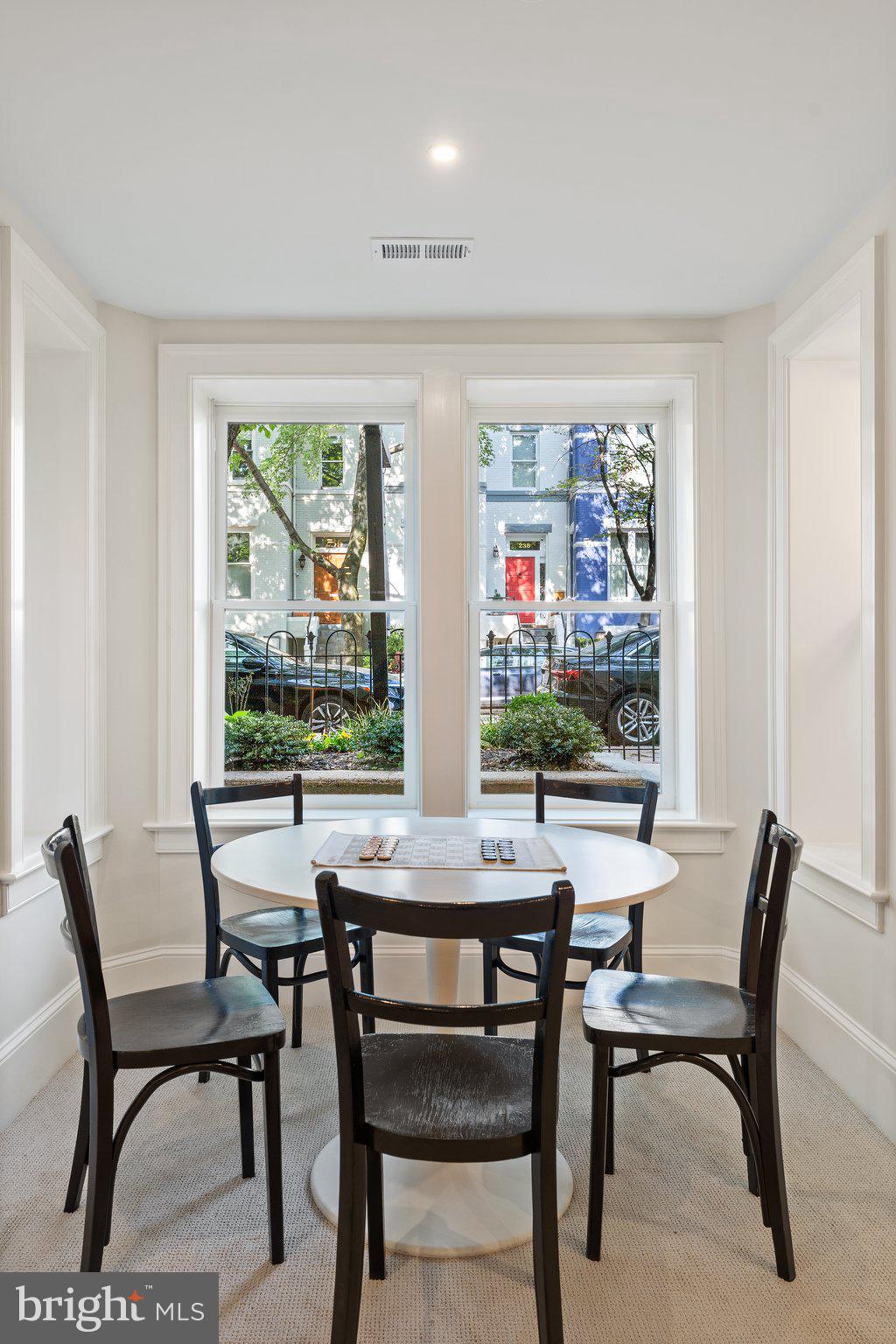 CAPITOL HILL - Residential