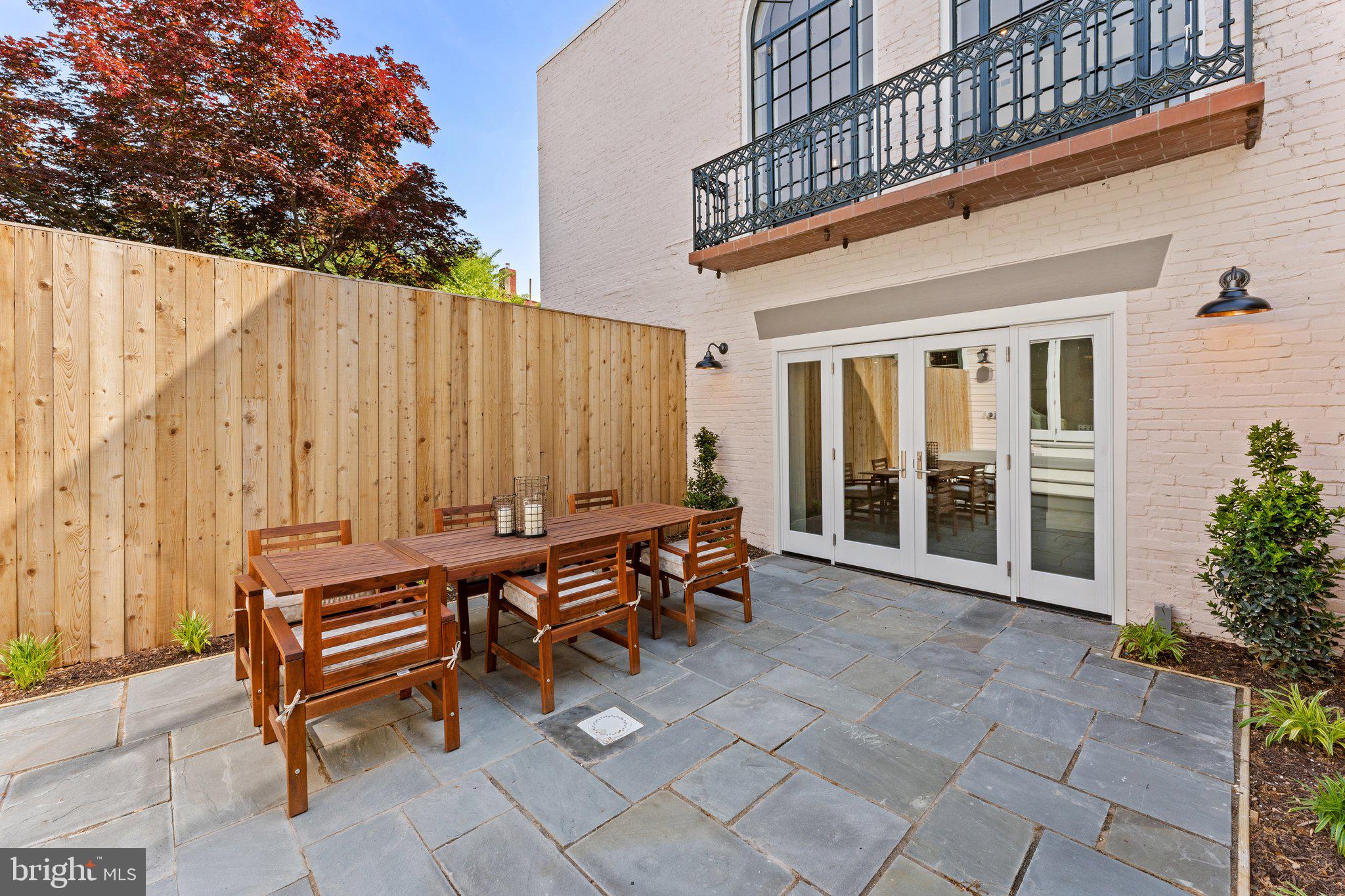CAPITOL HILL - Residential