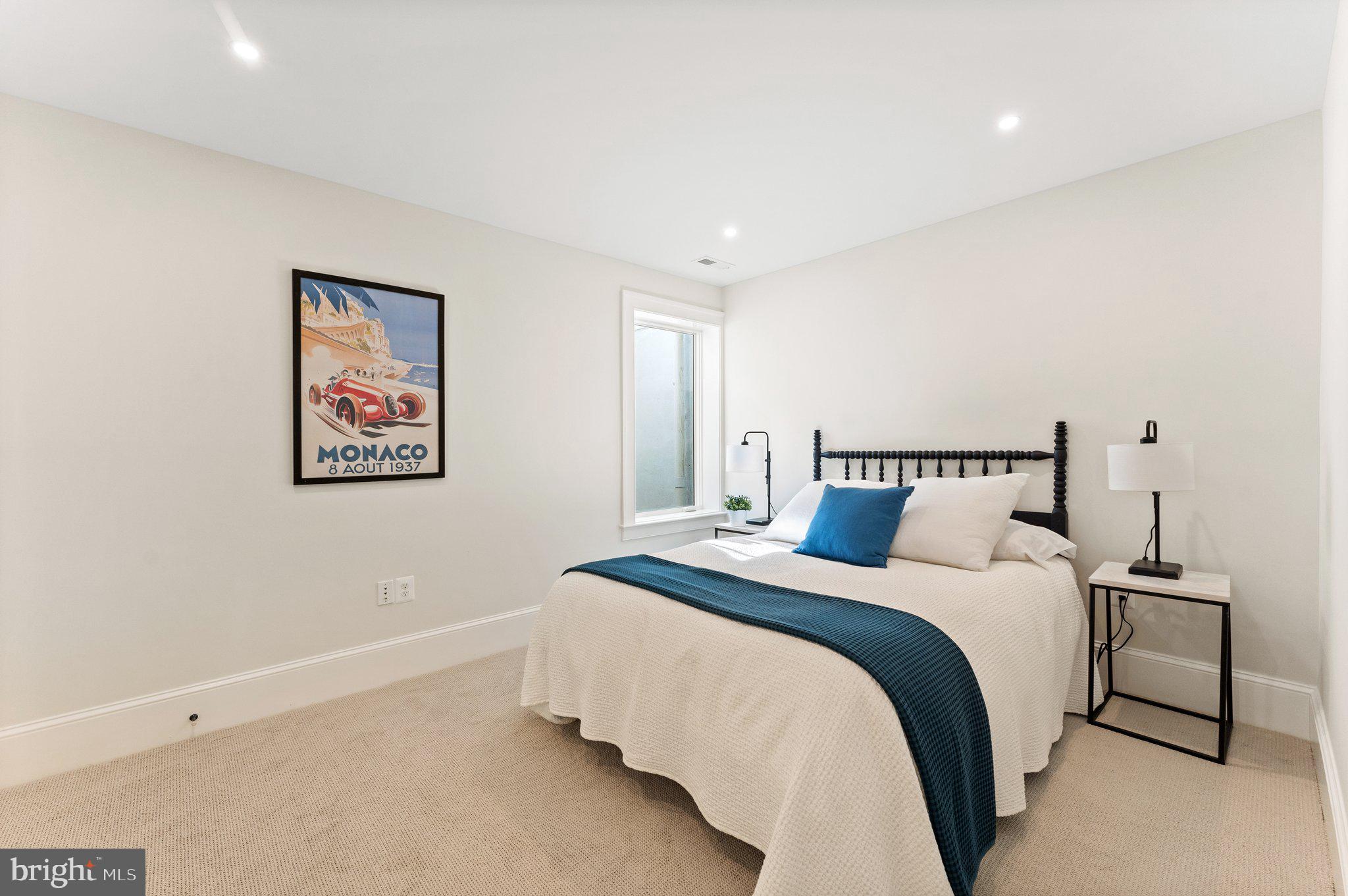 CAPITOL HILL - Residential