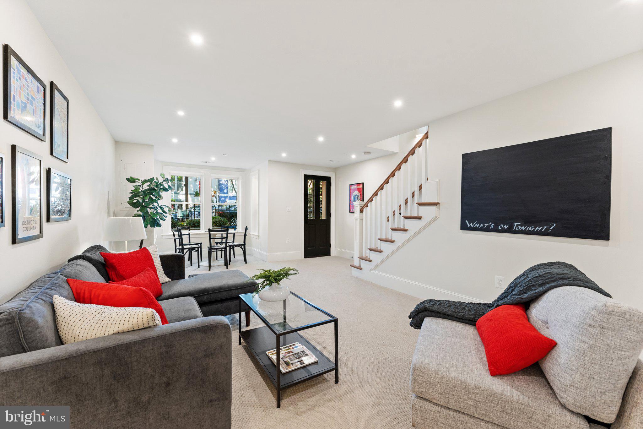 CAPITOL HILL - Residential