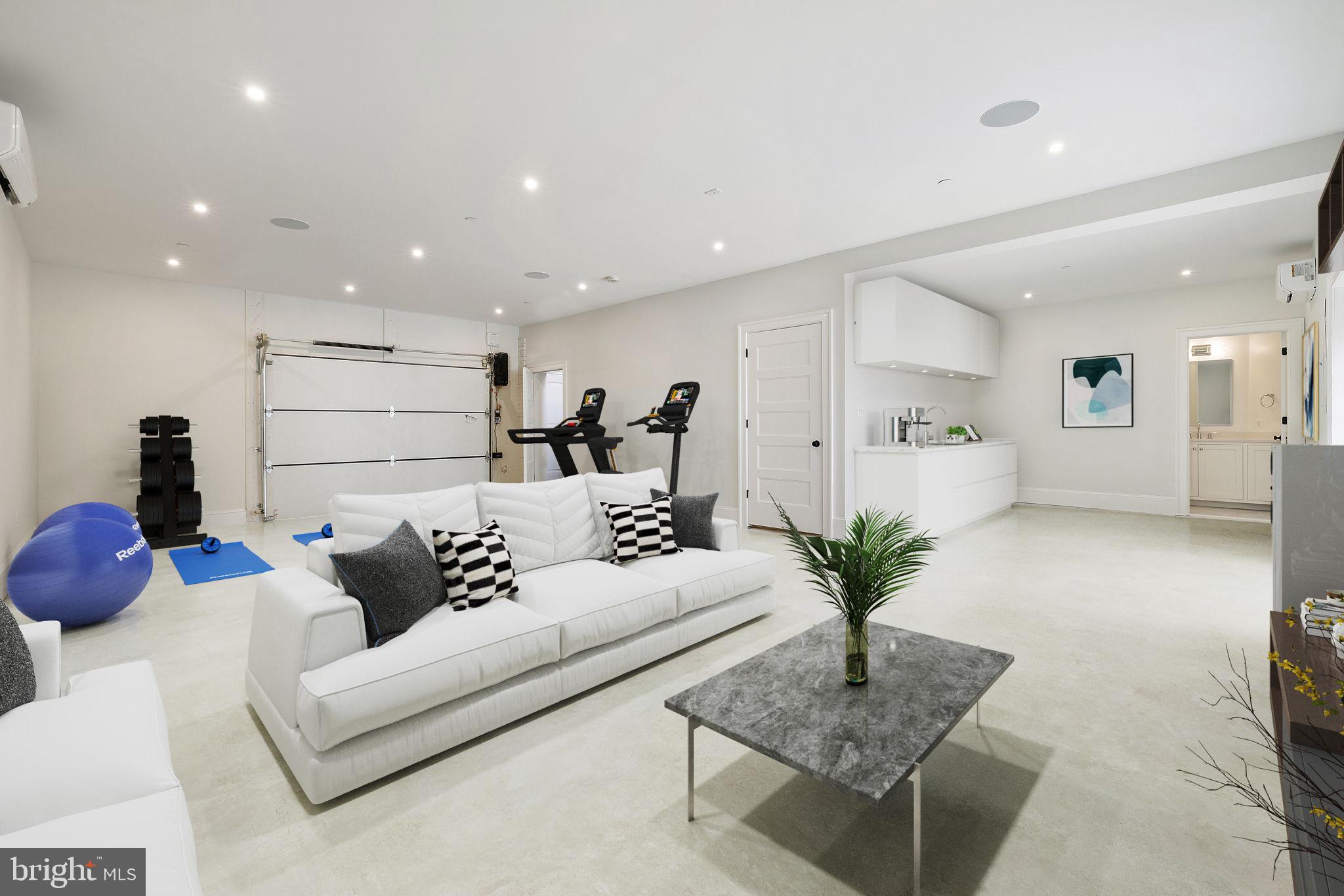 CAPITOL HILL - Residential