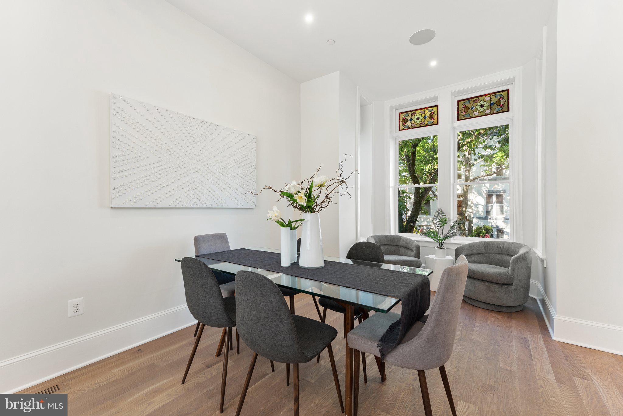 CAPITOL HILL - Residential