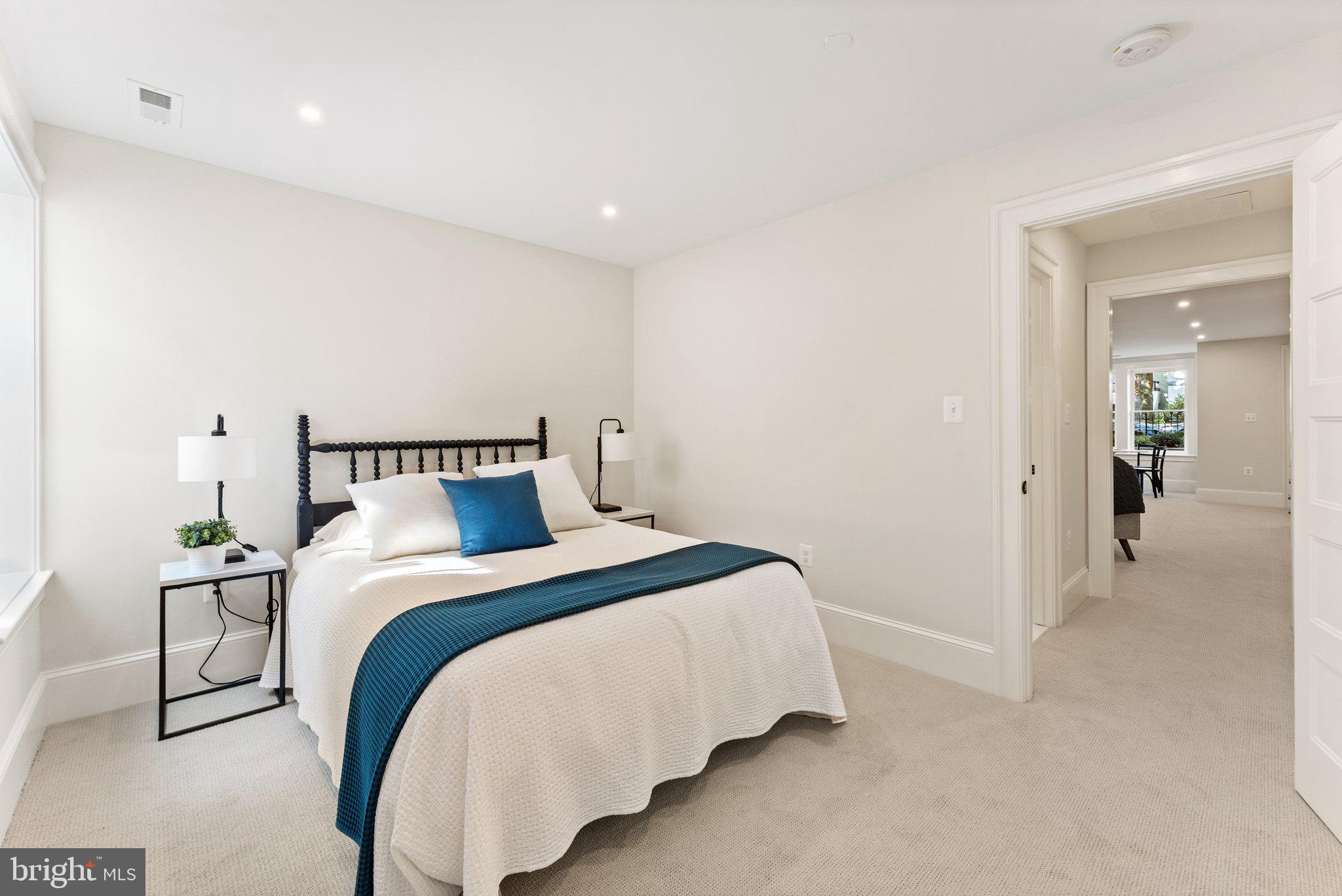 CAPITOL HILL - Residential